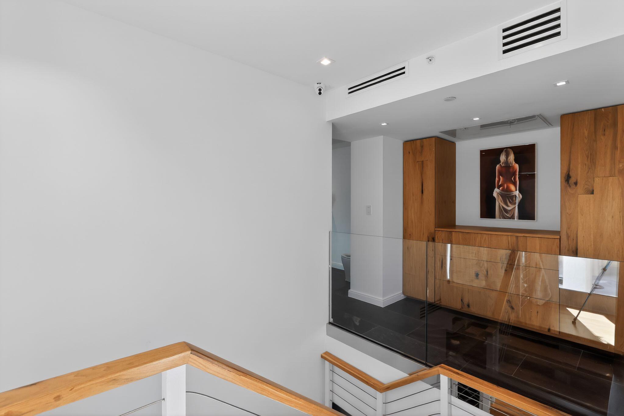 THE COURTS AT SOUTH BEACH CONDO - Residential