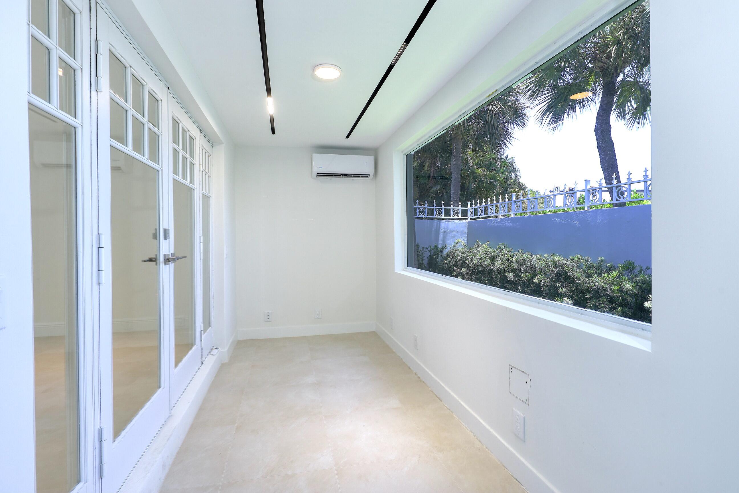HARBOR BEACH - Residential