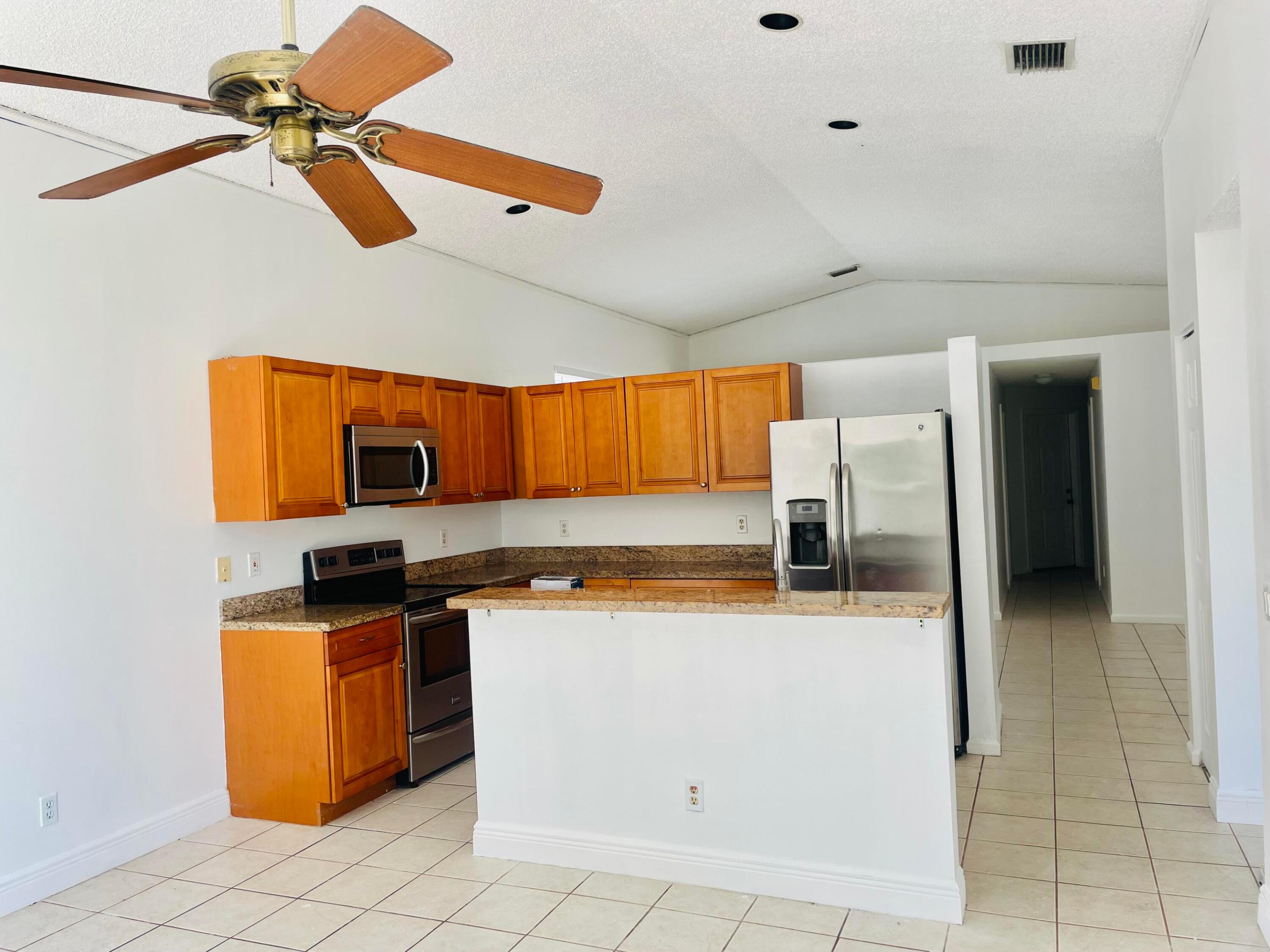 NAUTICA SOUND 2 - Residential Lease