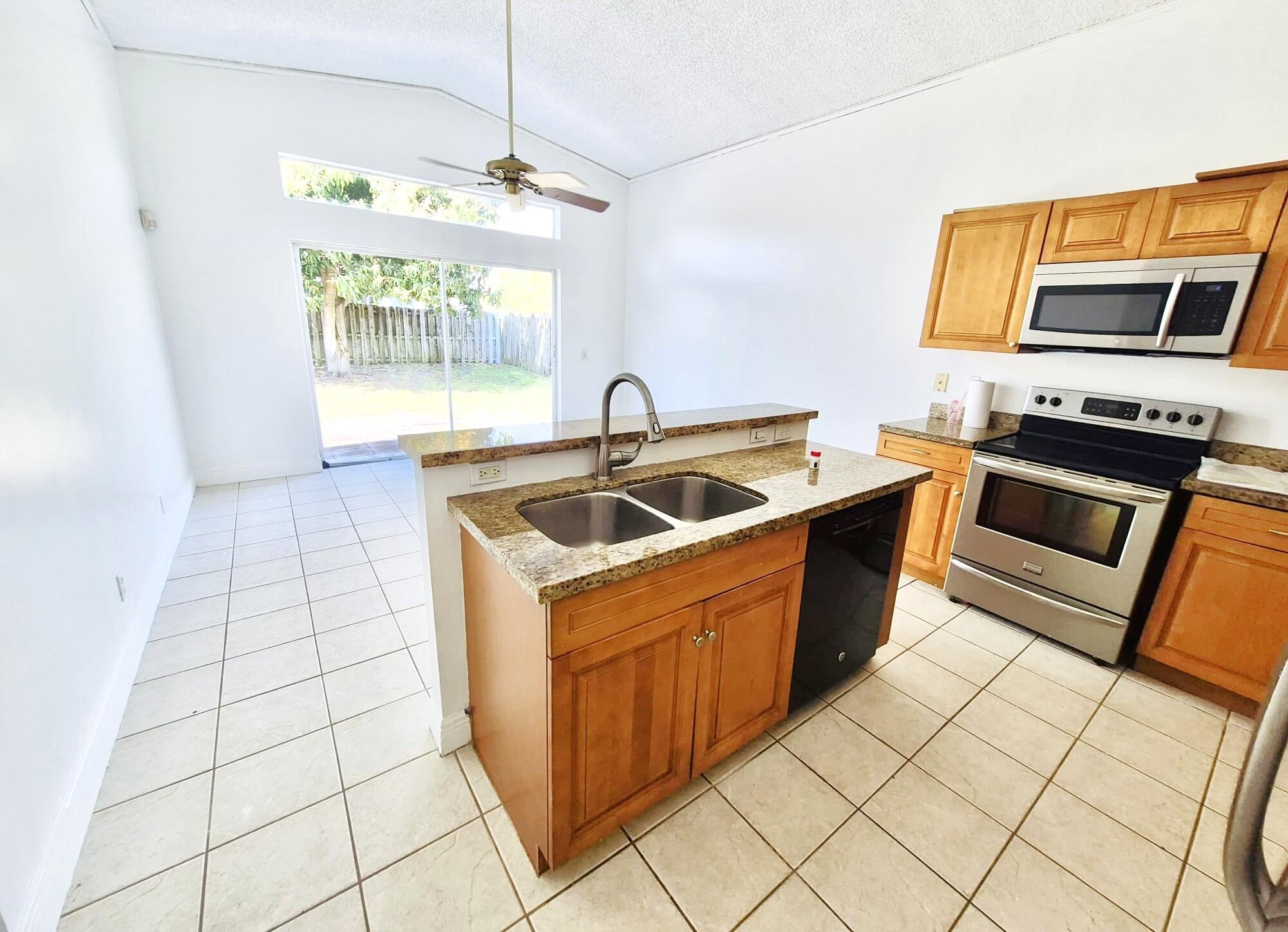 NAUTICA SOUND 2 - Residential Lease
