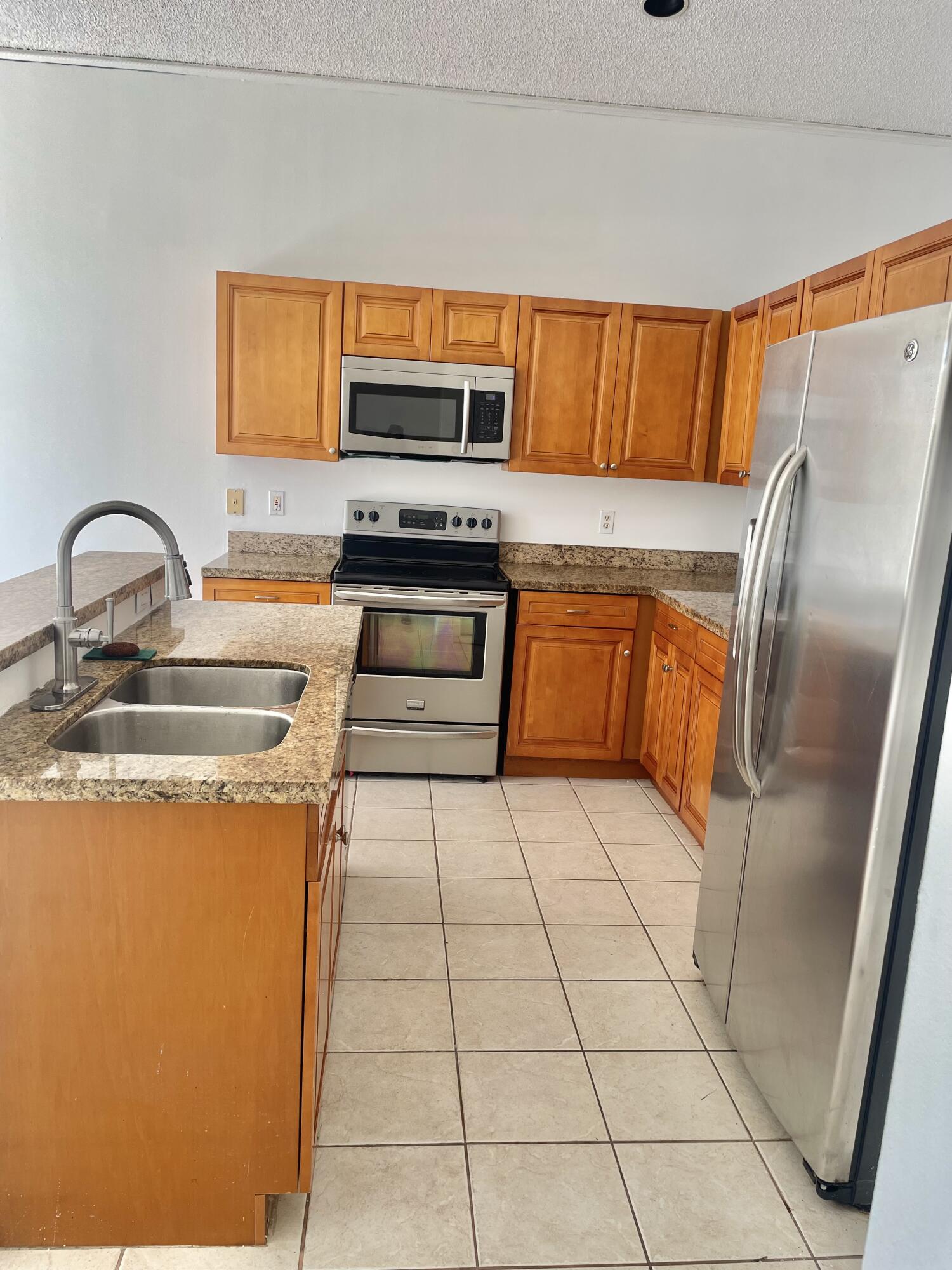 NAUTICA SOUND 2 - Residential Lease
