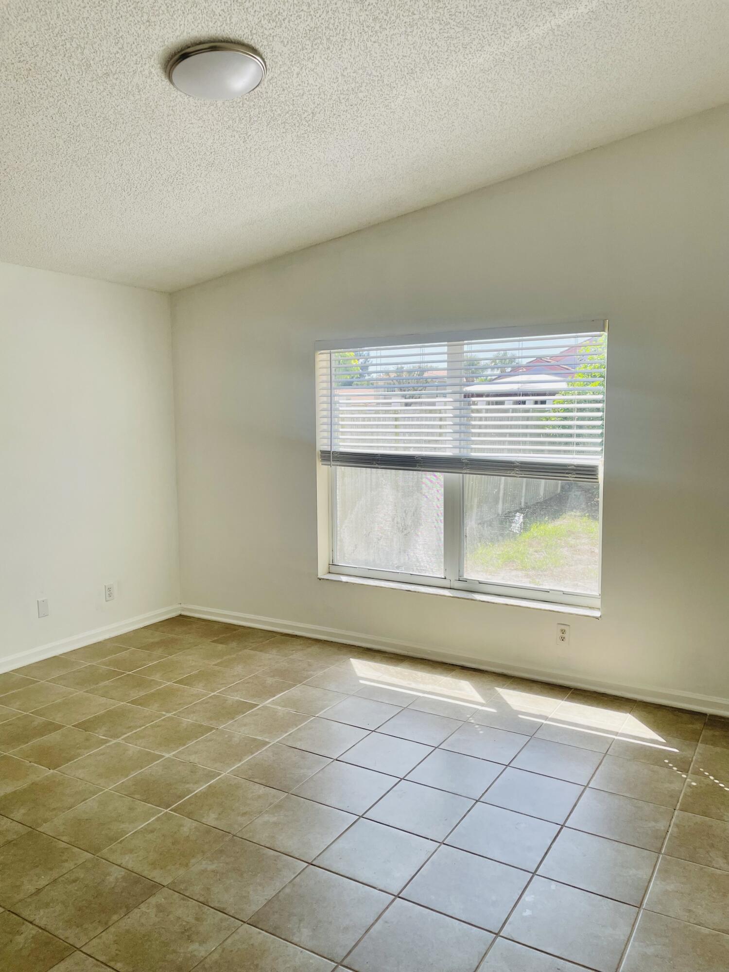 NAUTICA SOUND 2 - Residential Lease