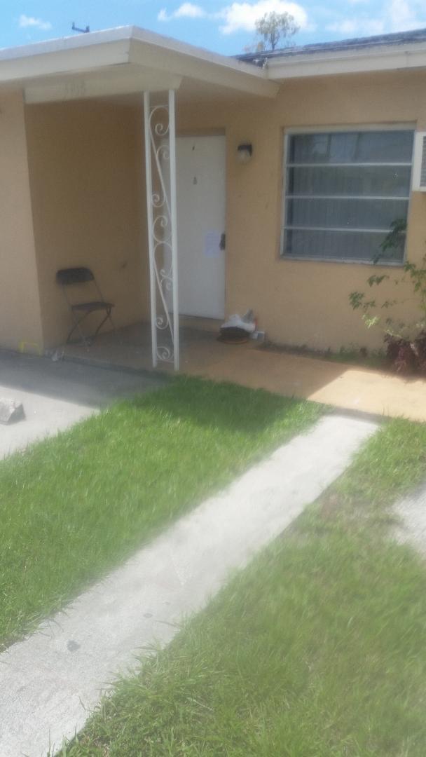 WEST HOLLYWOOD TRAILER CITY - Residential Income