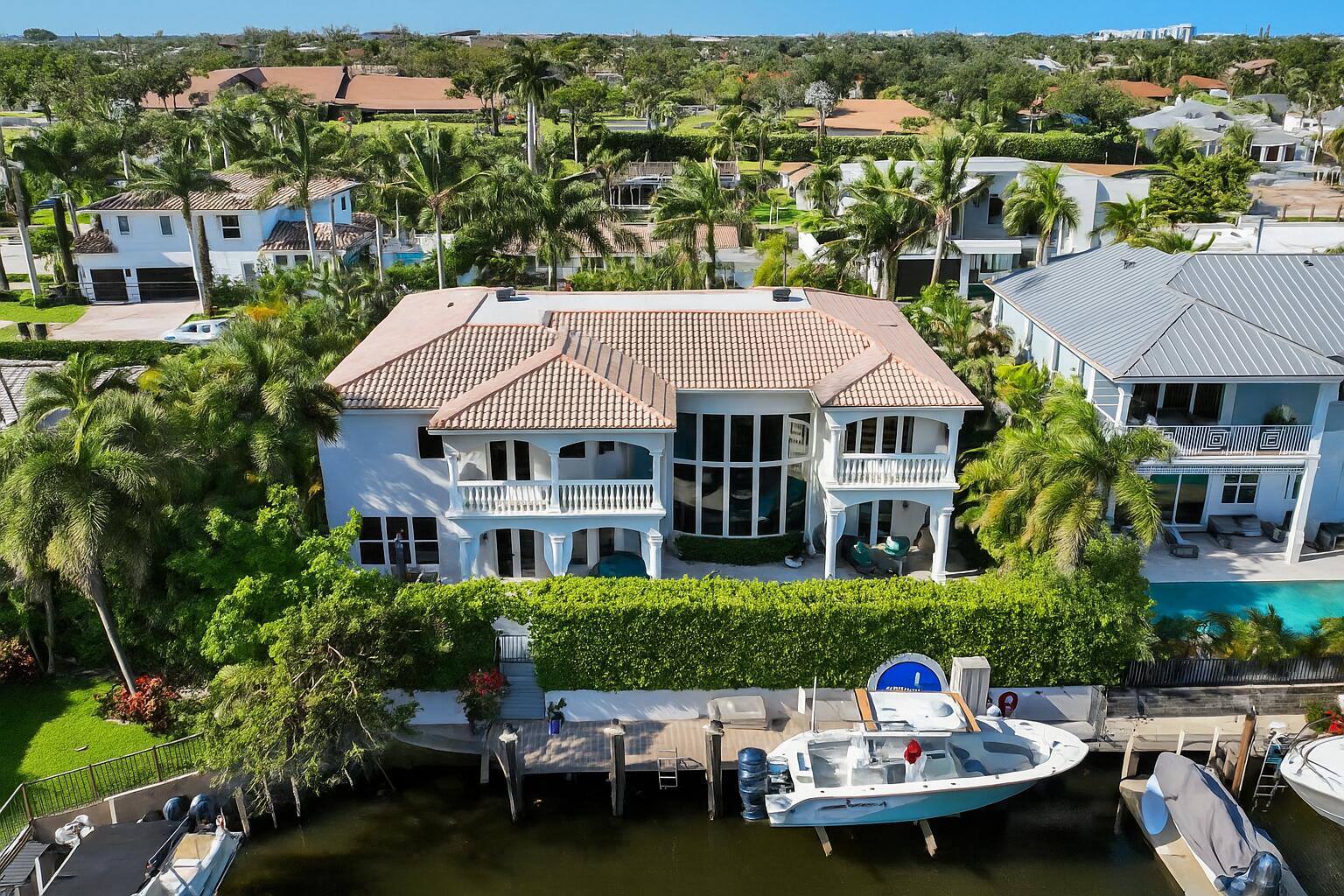 BOCA HARBOUR - Residential