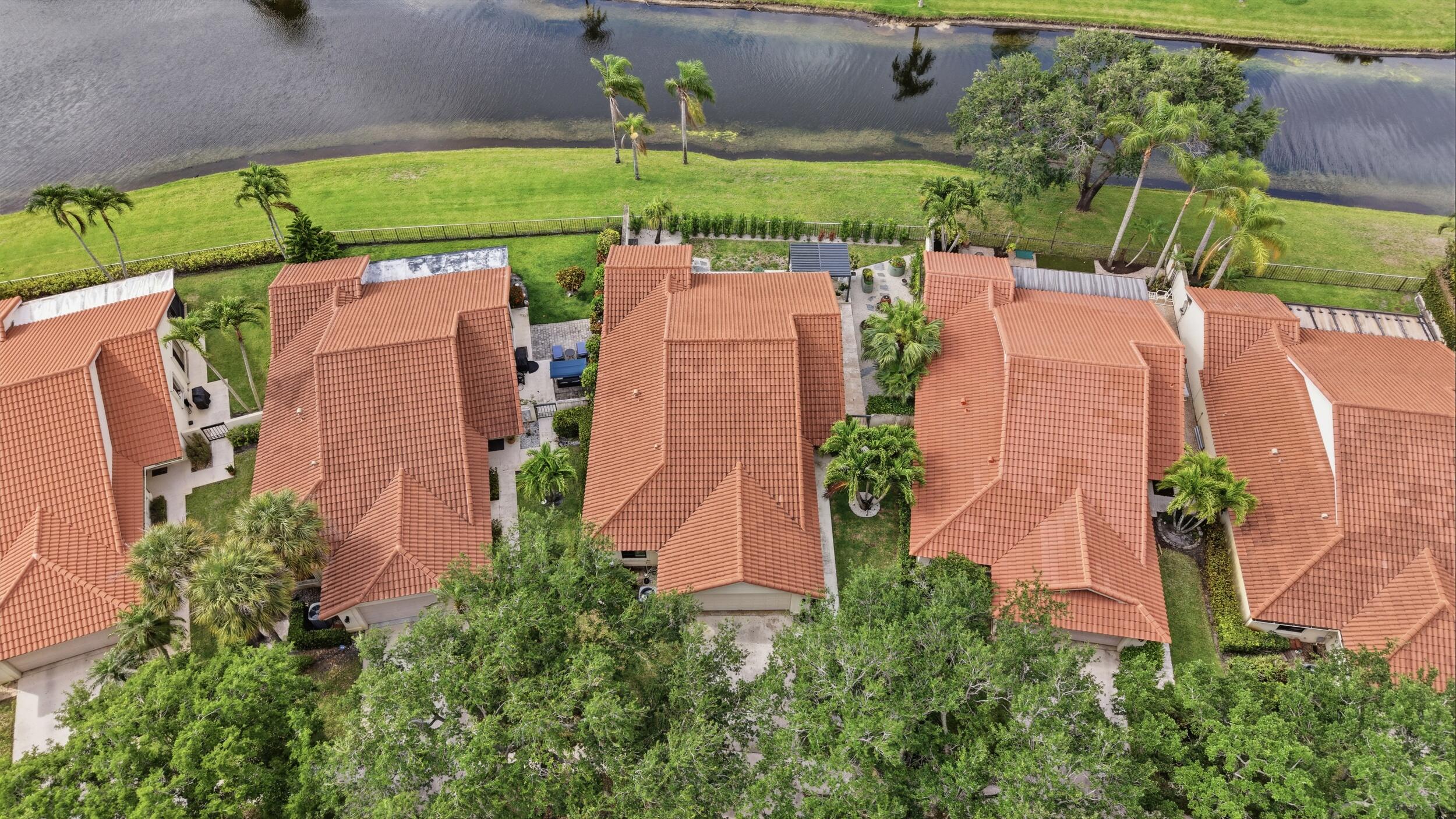 SARATOGA POINTE - Residential