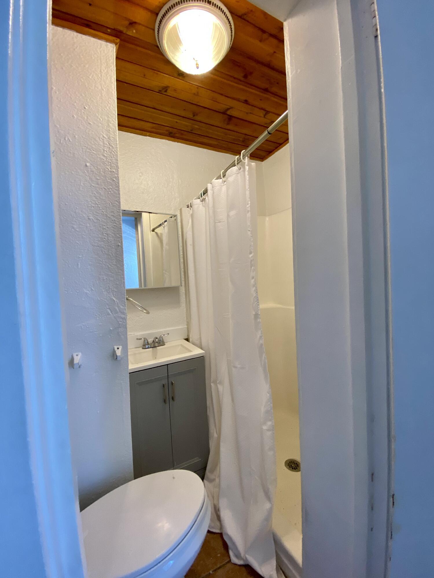 OCEAN PARK H W ROBBINS - Residential Lease