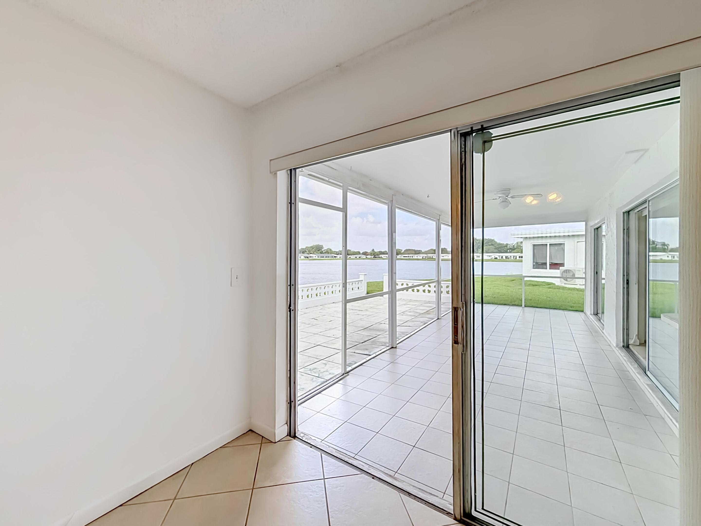 LAUDERDALE WEST 2 SEC - Residential