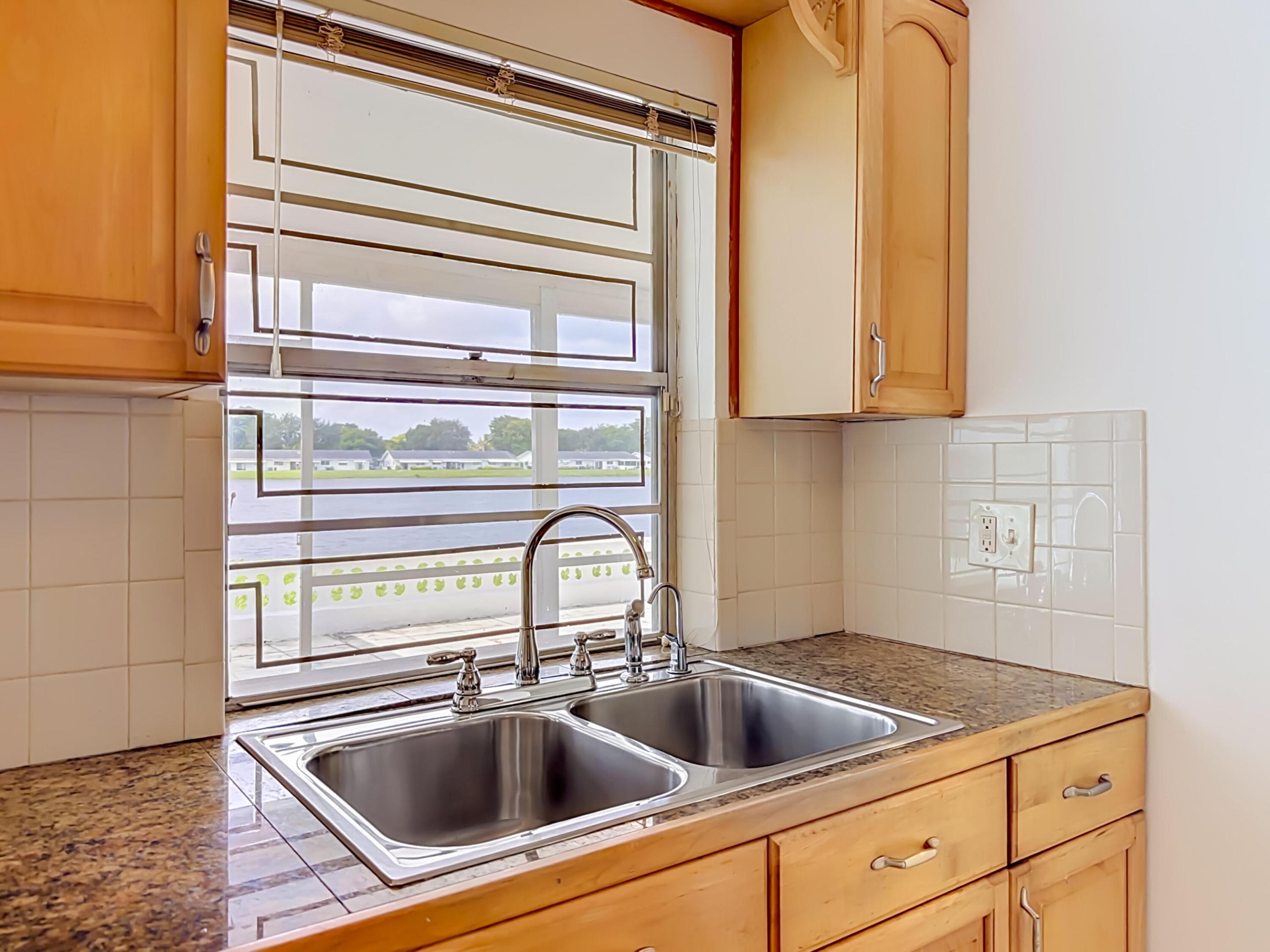 LAUDERDALE WEST 2 SEC - Residential