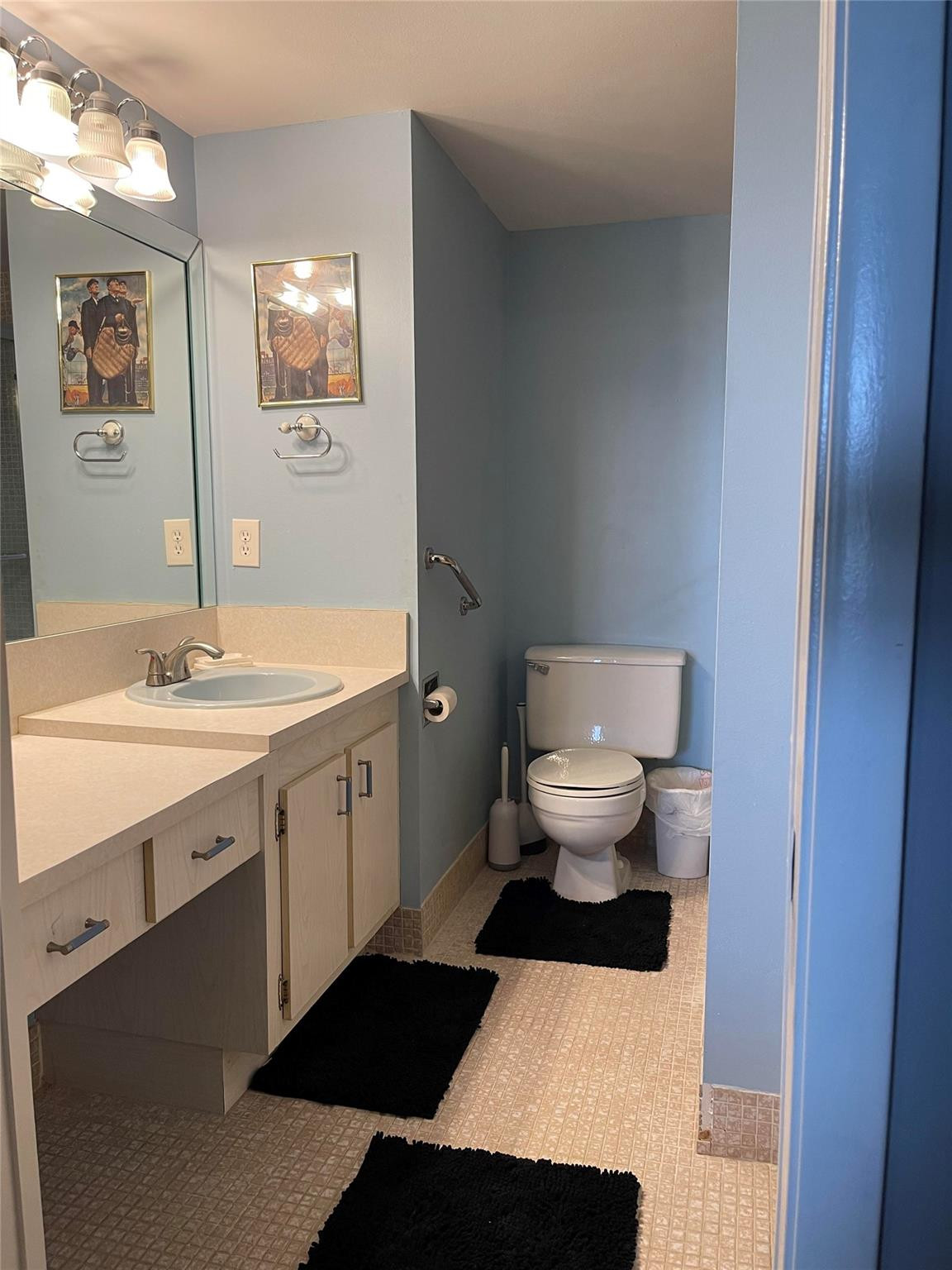 HYTHE AT CENTURY VILLAGE CONDO - Residential Lease