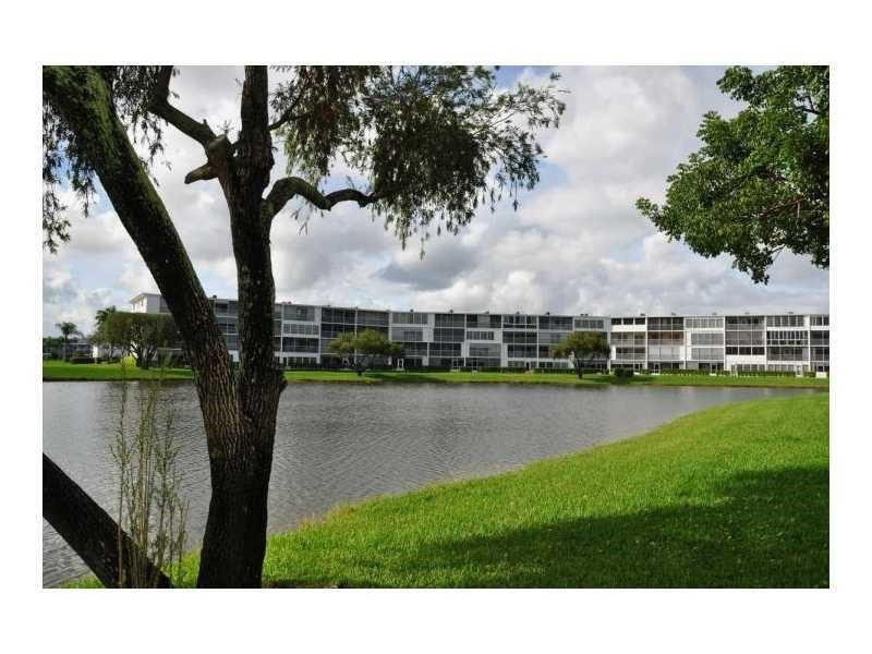 HYTHE AT CENTURY VILLAGE CONDO - Residential Lease