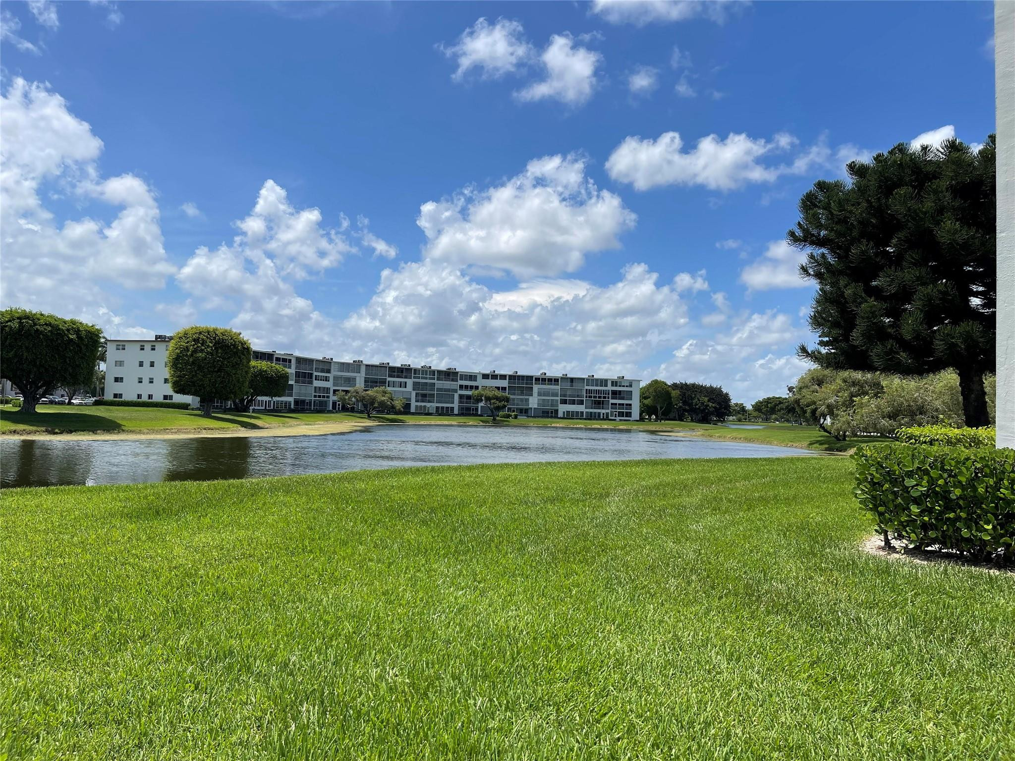 HYTHE AT CENTURY VILLAGE CONDO - Residential Lease