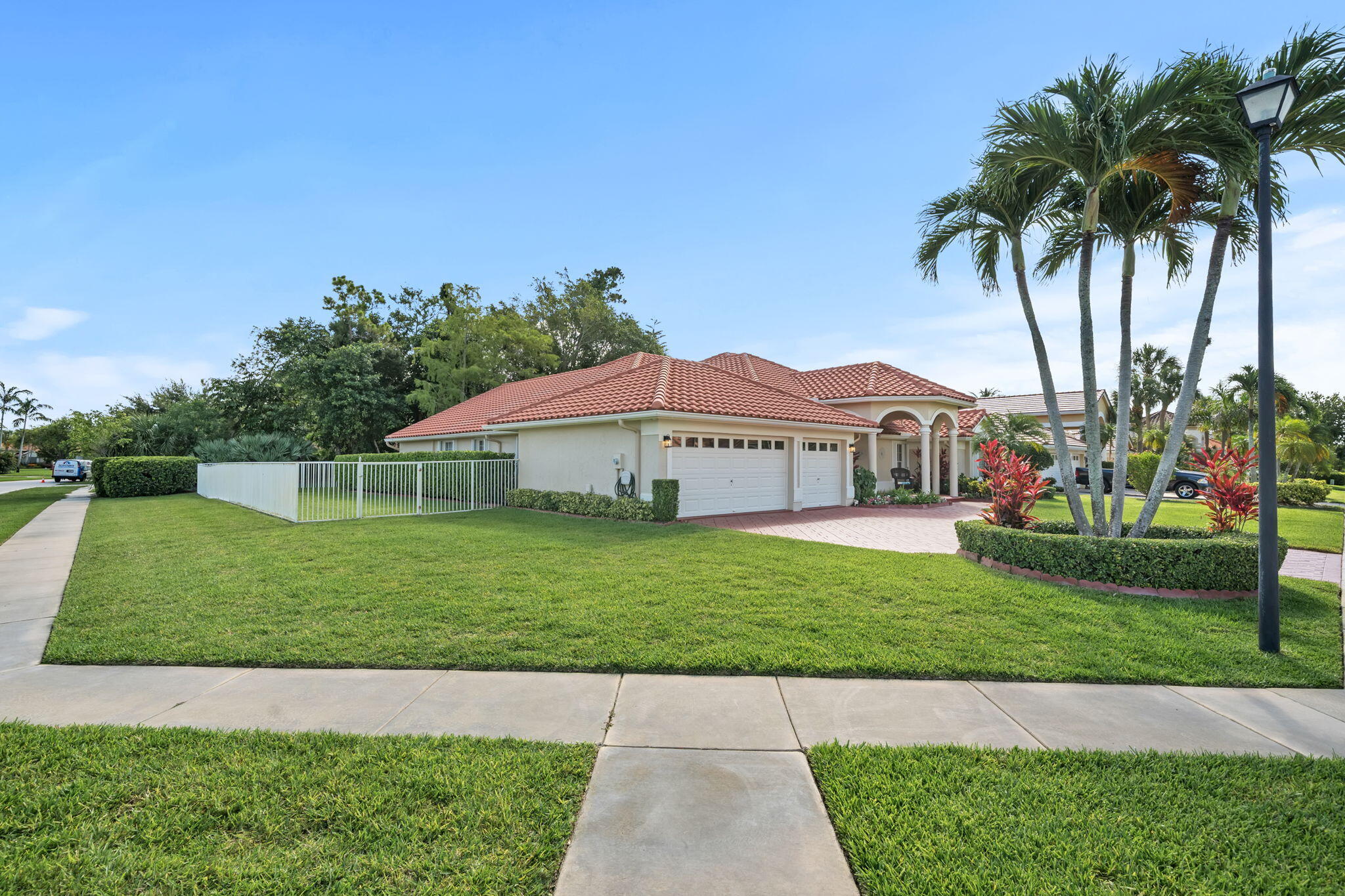 BINKS FOREST OF THE LANDINGS AT WELLINGTON 3 - Residential