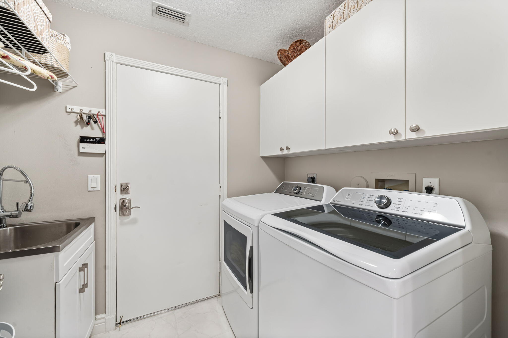 BINKS FOREST OF THE LANDINGS AT WELLINGTON 3 - Residential