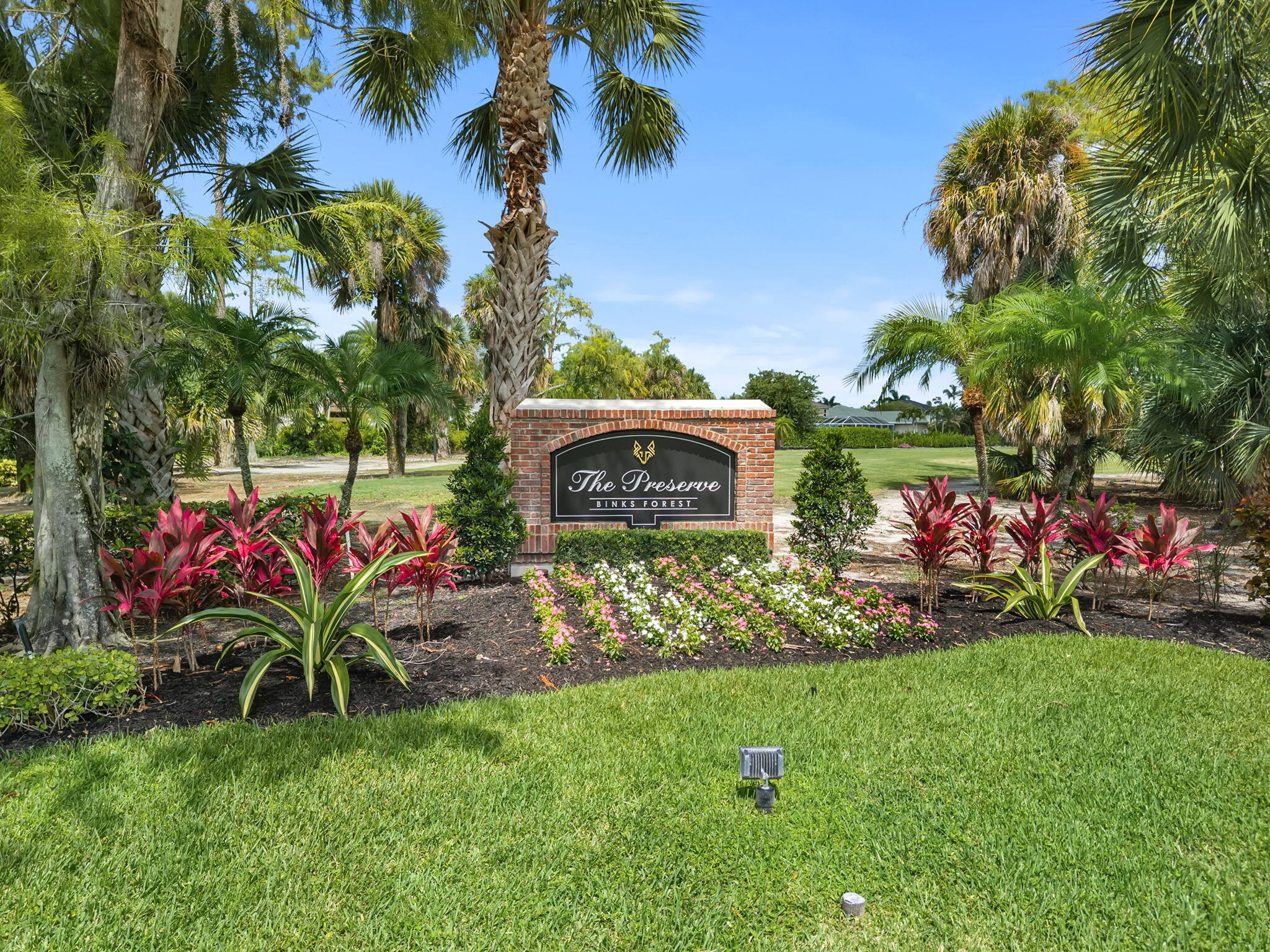 BINKS FOREST OF THE LANDINGS AT WELLINGTON 3 - Residential