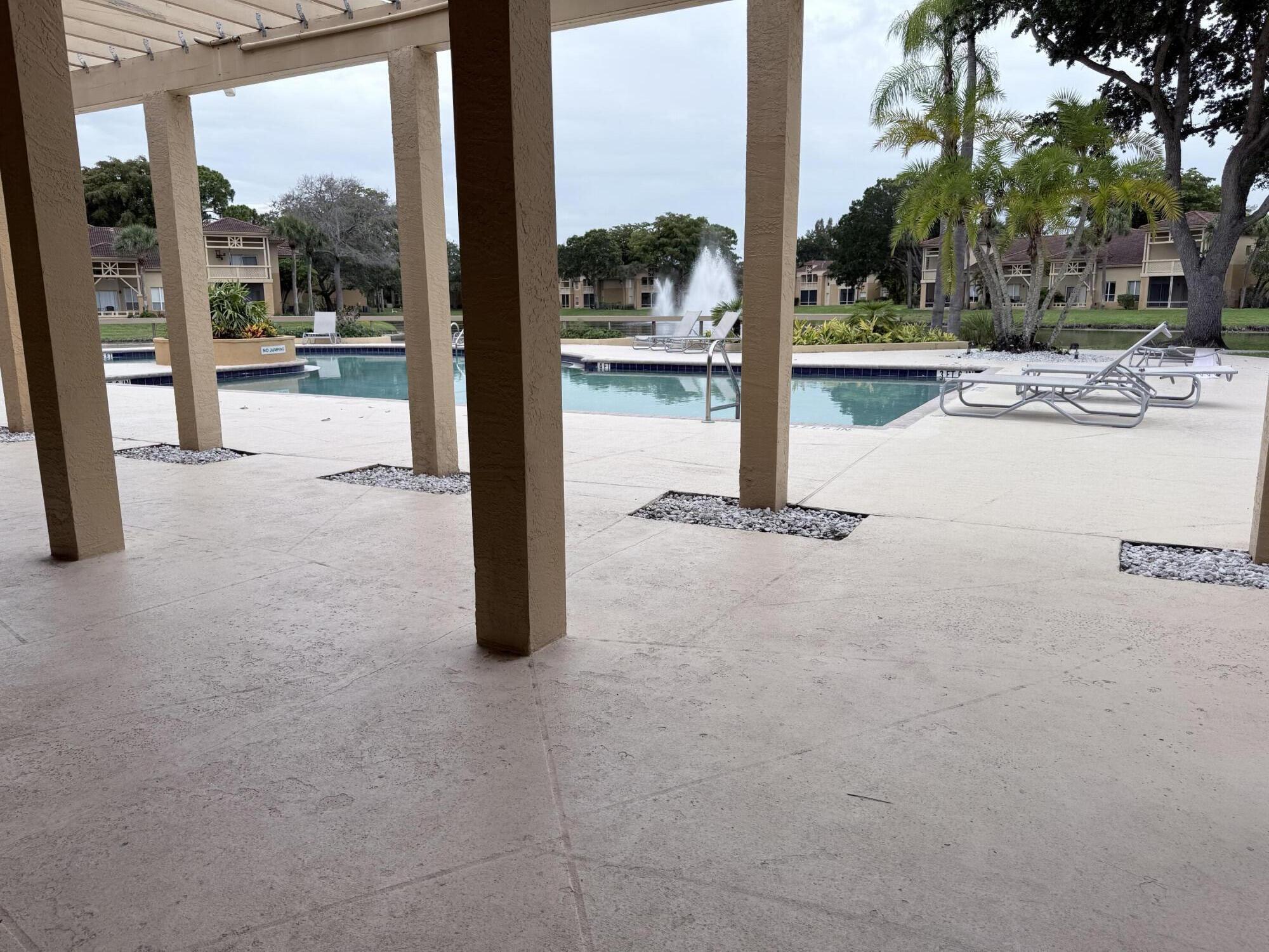PALM LAKE CONDO - Residential Lease
