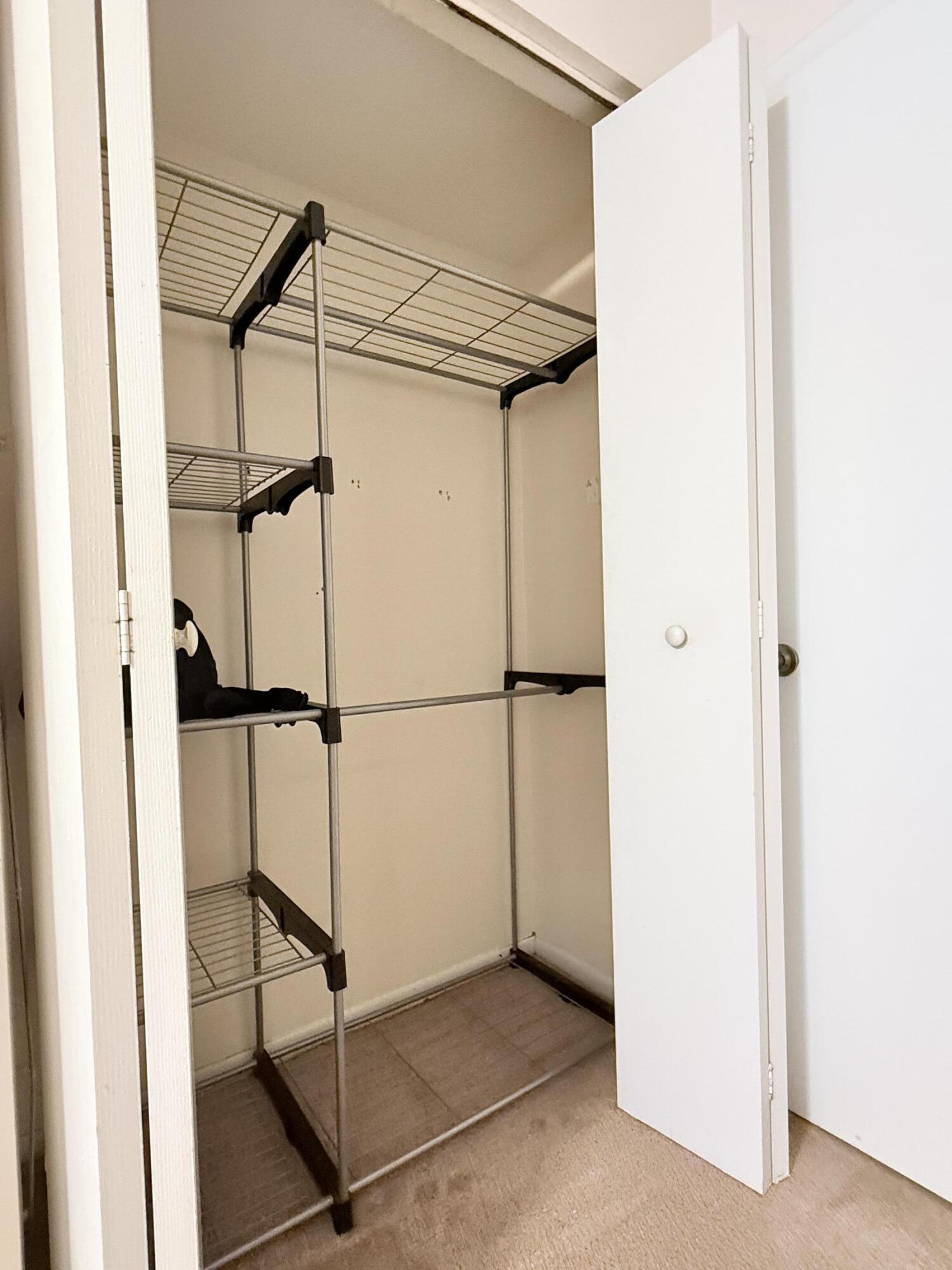 PALM LAKE CONDO - Residential Lease