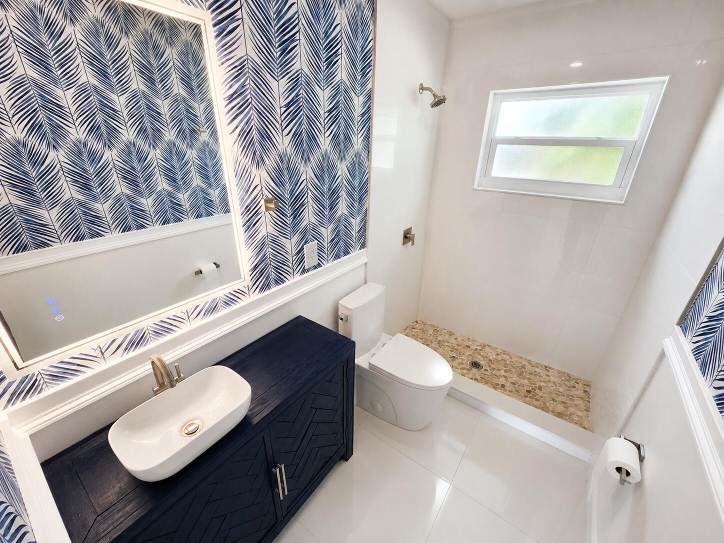 CRESTHAVEN VILLAS CONDO 25 - Residential