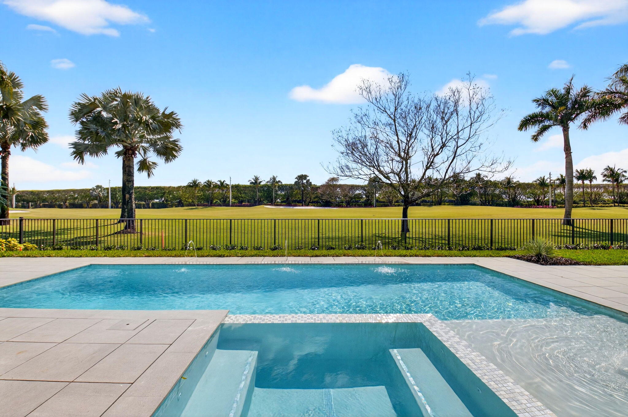 ST ANDREWS COUNTRY CLUB - Residential
