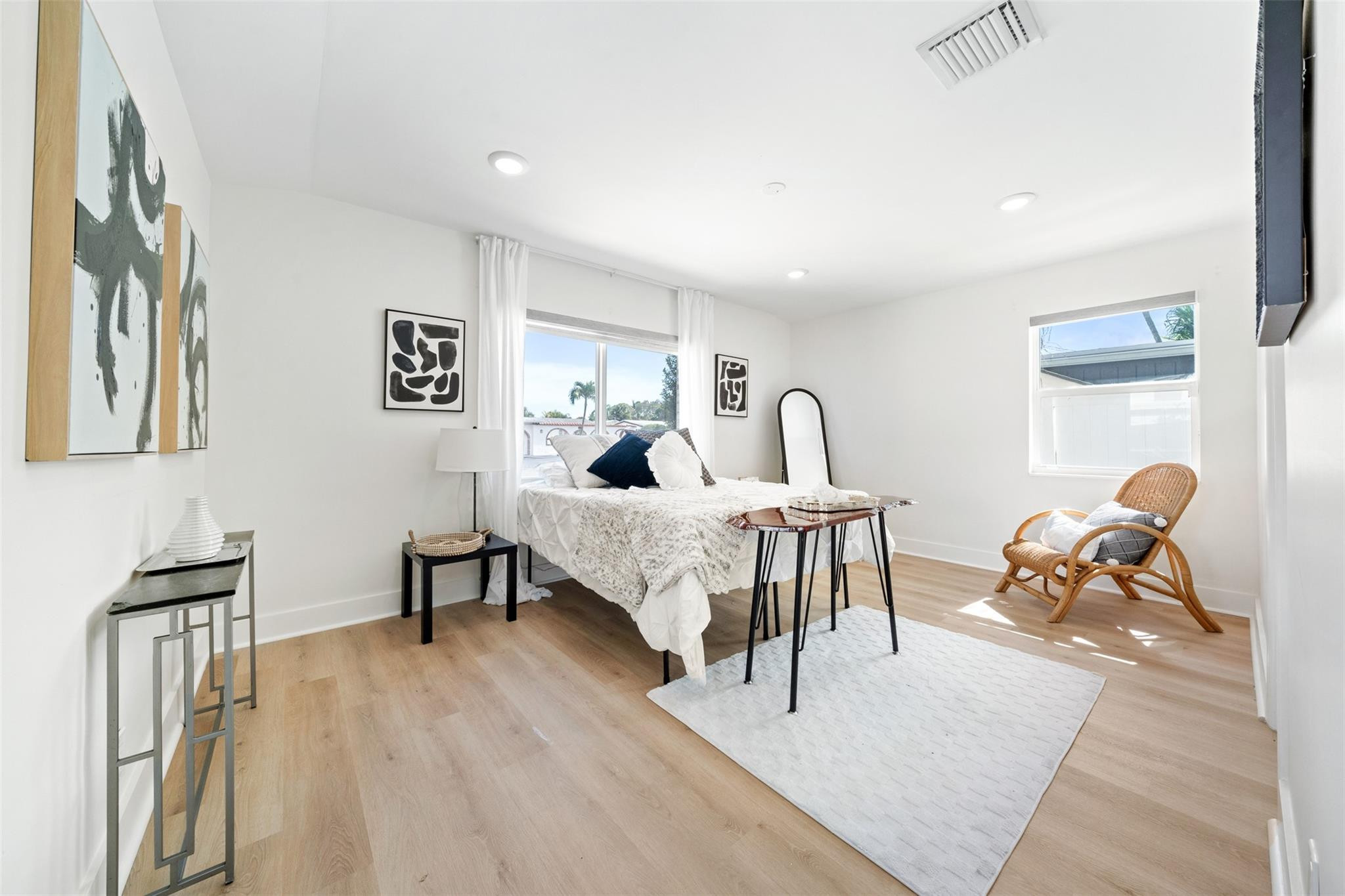 LAUDERDALE ISLES NO 2-BLK 7 - Residential