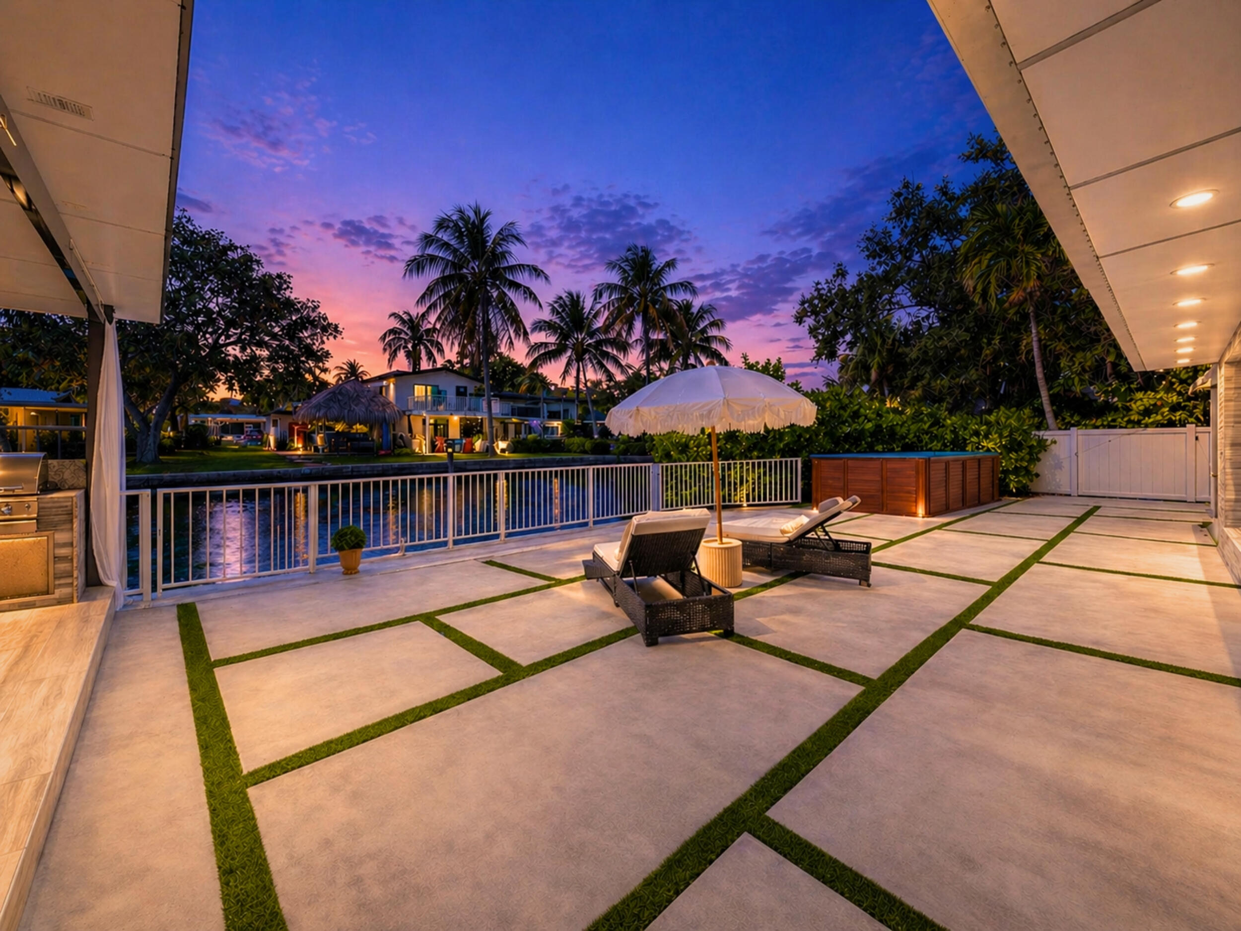 LAUDERDALE ISLES NO 2-BLK 7 - Residential