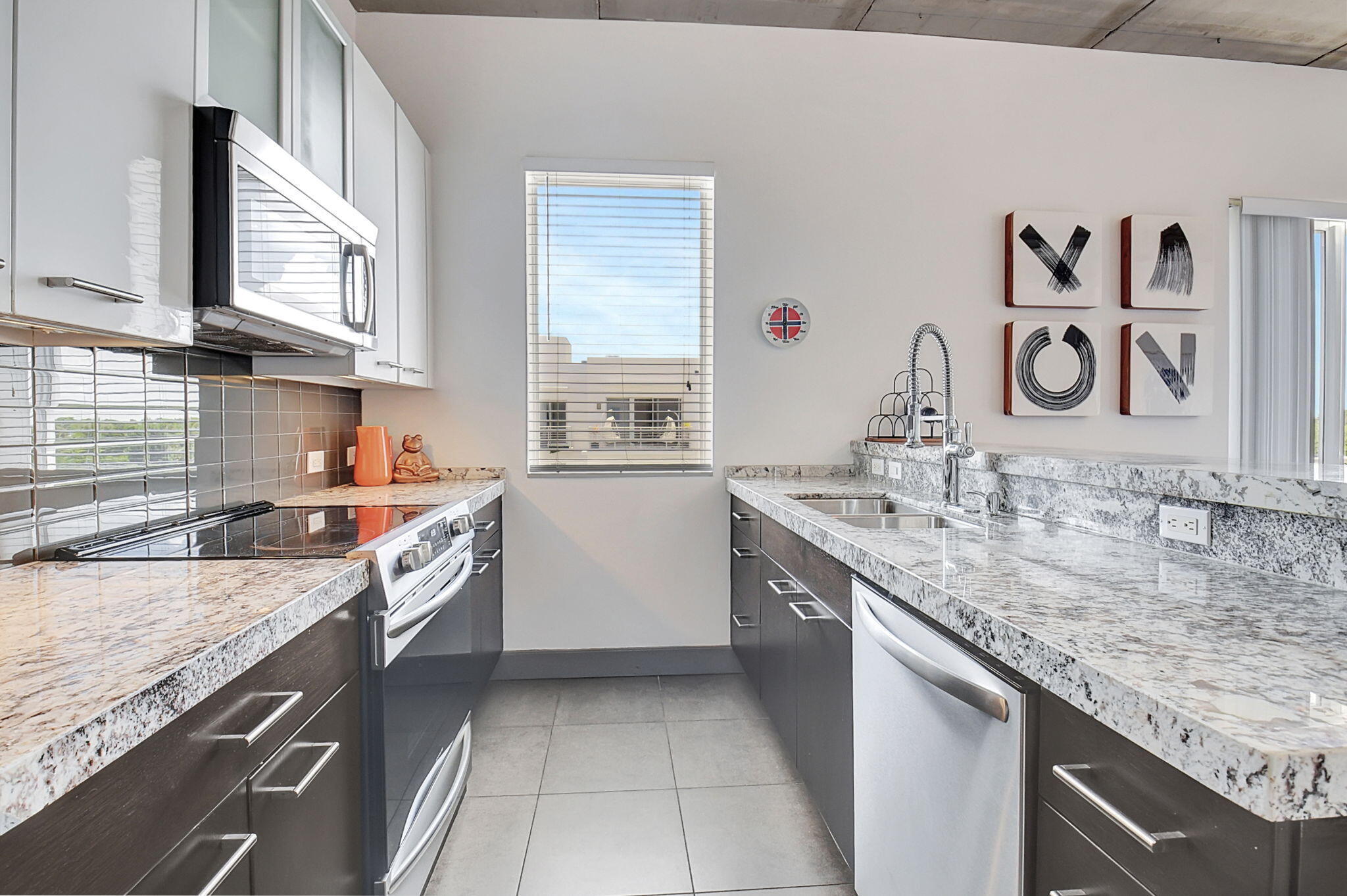 MARK DOWNTOWN CONDO - Residential Lease