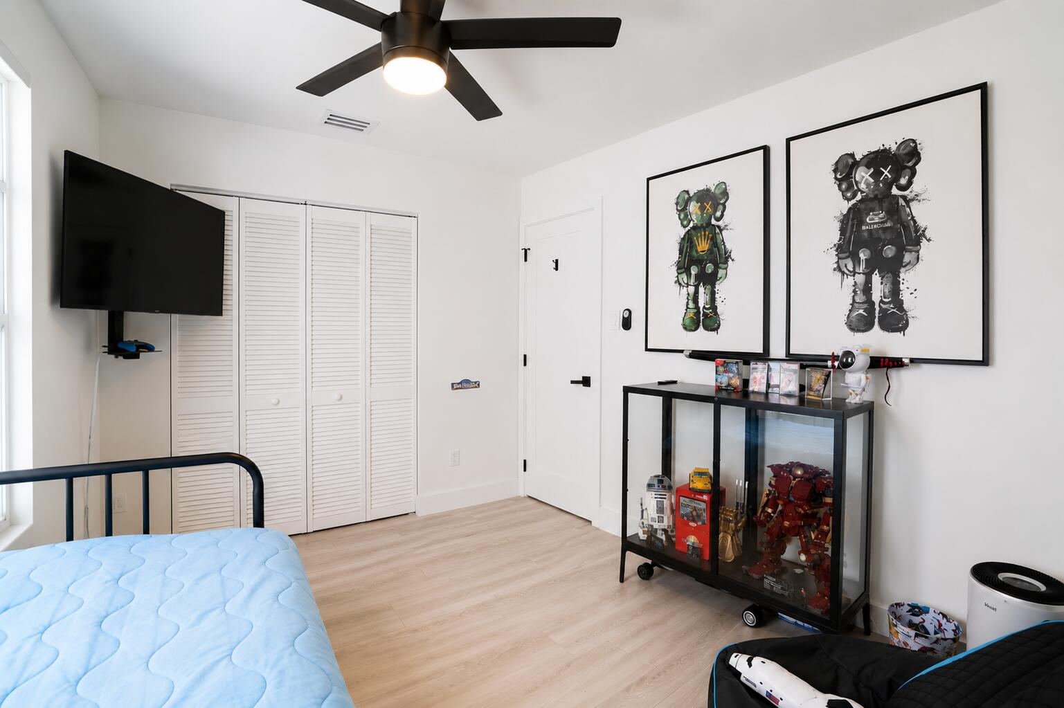 HAMPTON LAKES - Residential