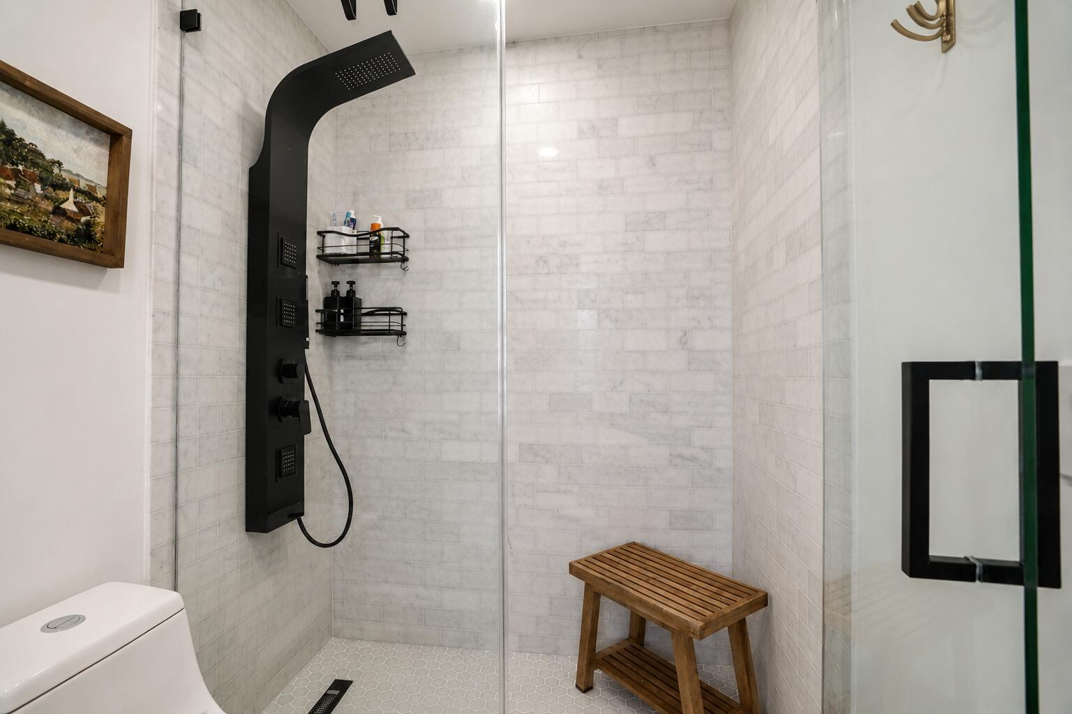 HAMPTON LAKES - Residential