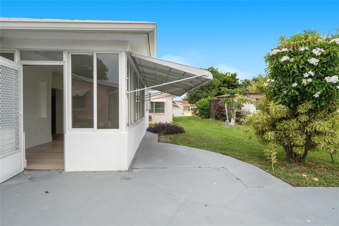 MAINLANDS OF TAMARAC - Residential