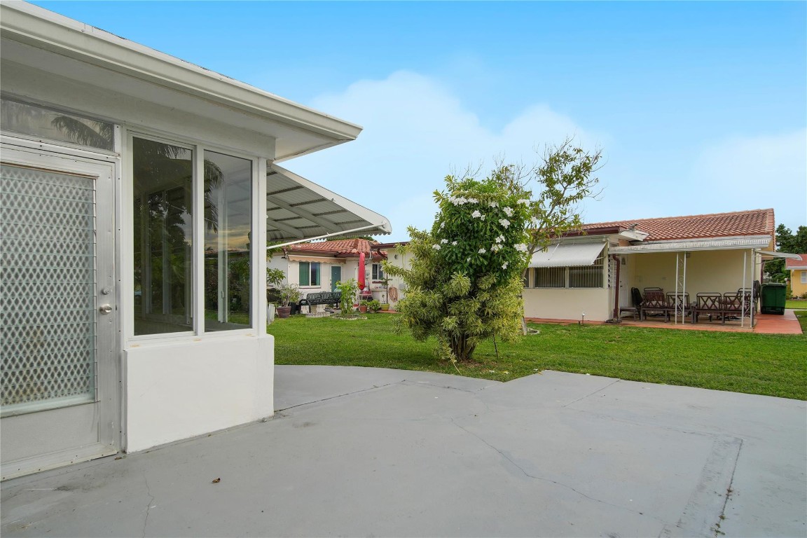 MAINLANDS OF TAMARAC - Residential