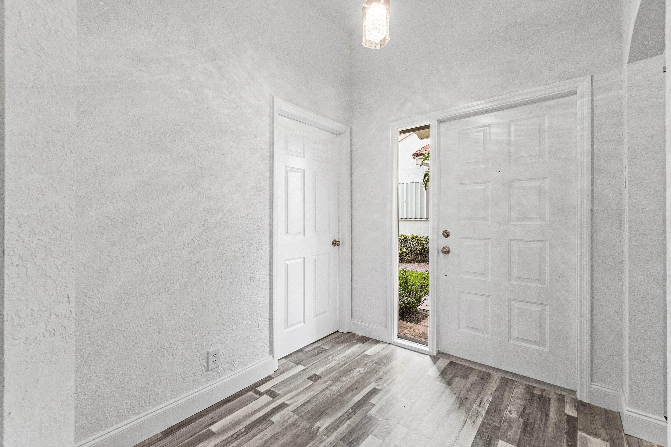 FLORAL LAKES 1 - Residential