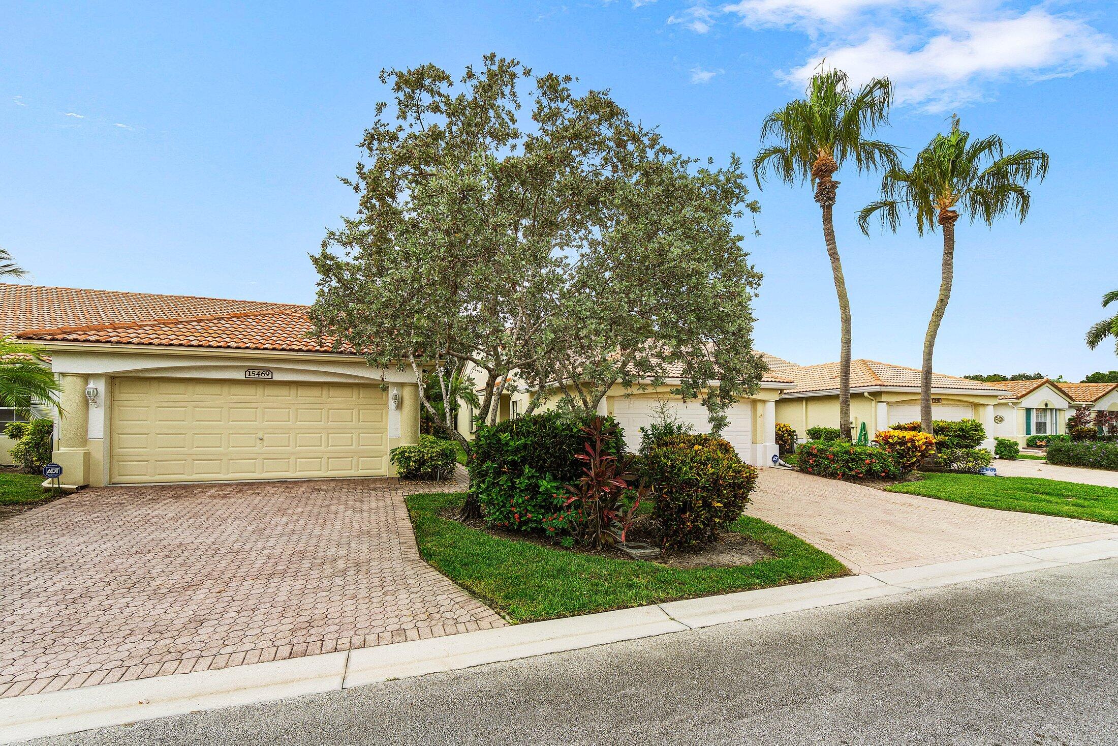FLORAL LAKES 1 - Residential