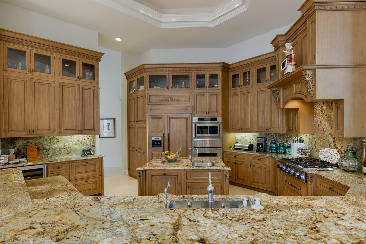 ADMIRALS COVE 3 PAR E - Residential