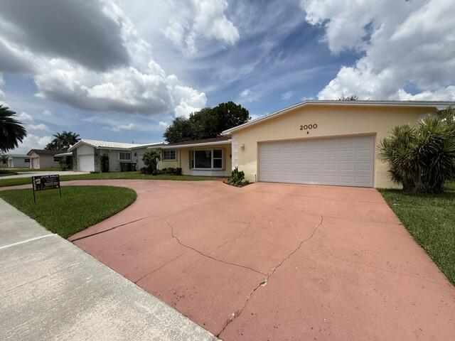 Pasadena Lakes West 69-37 - Residential