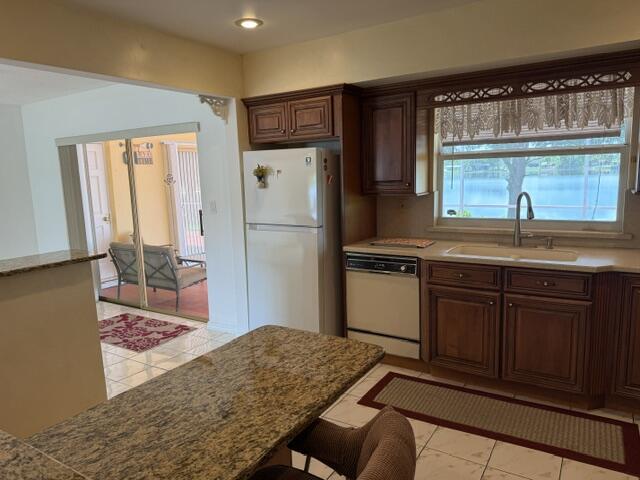 Pasadena Lakes West 69-37 - Residential