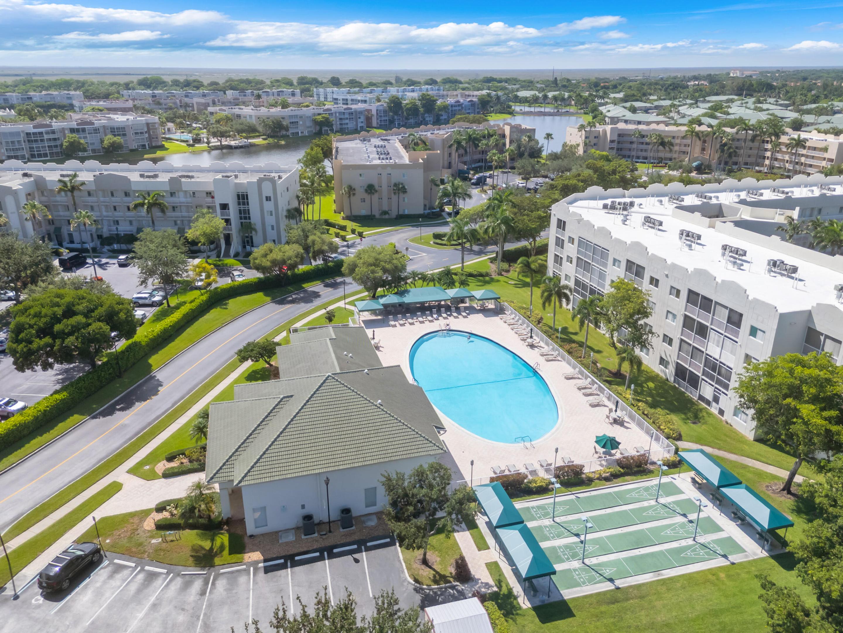 SOUTHAMPTON CONDOMINIUM I - Residential