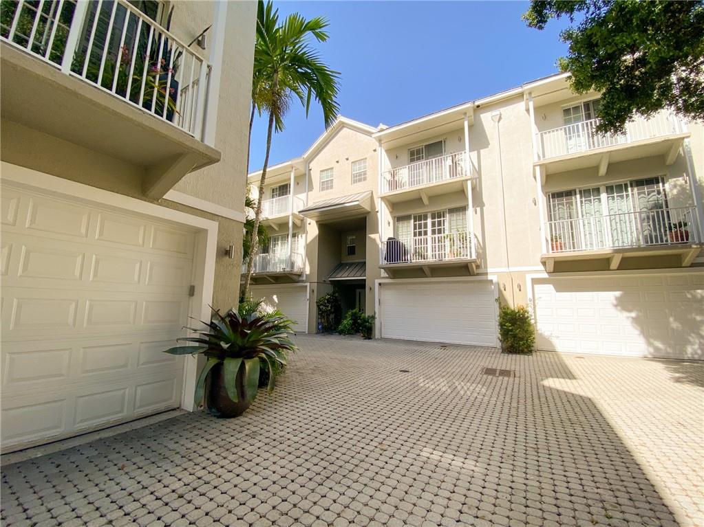 Manor Oaks Townhomes - Residential