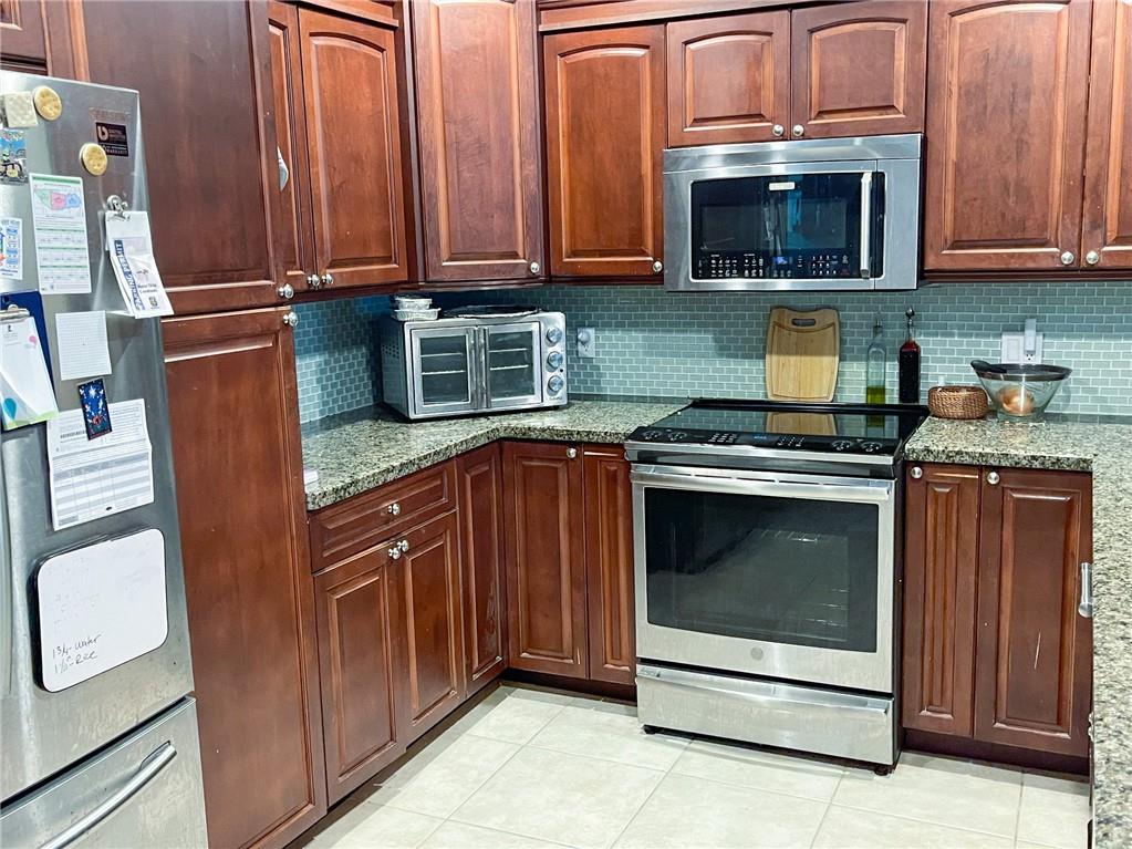 Manor Oaks Townhomes - Residential