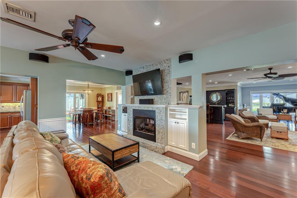 Little Harbor On The Hill - Residential