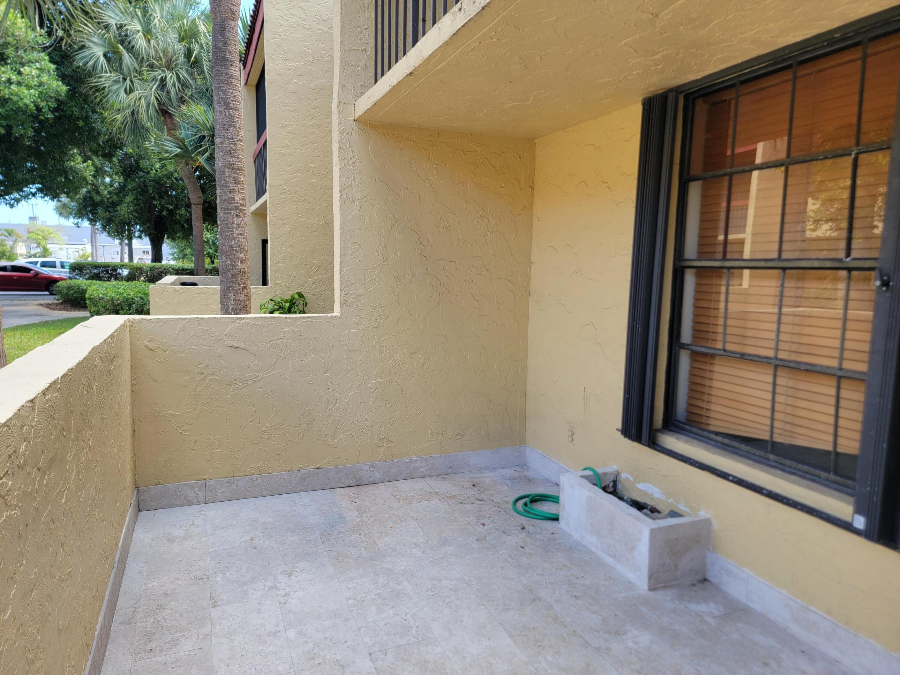 VISTA GARDENS I CONDO - Residential Lease