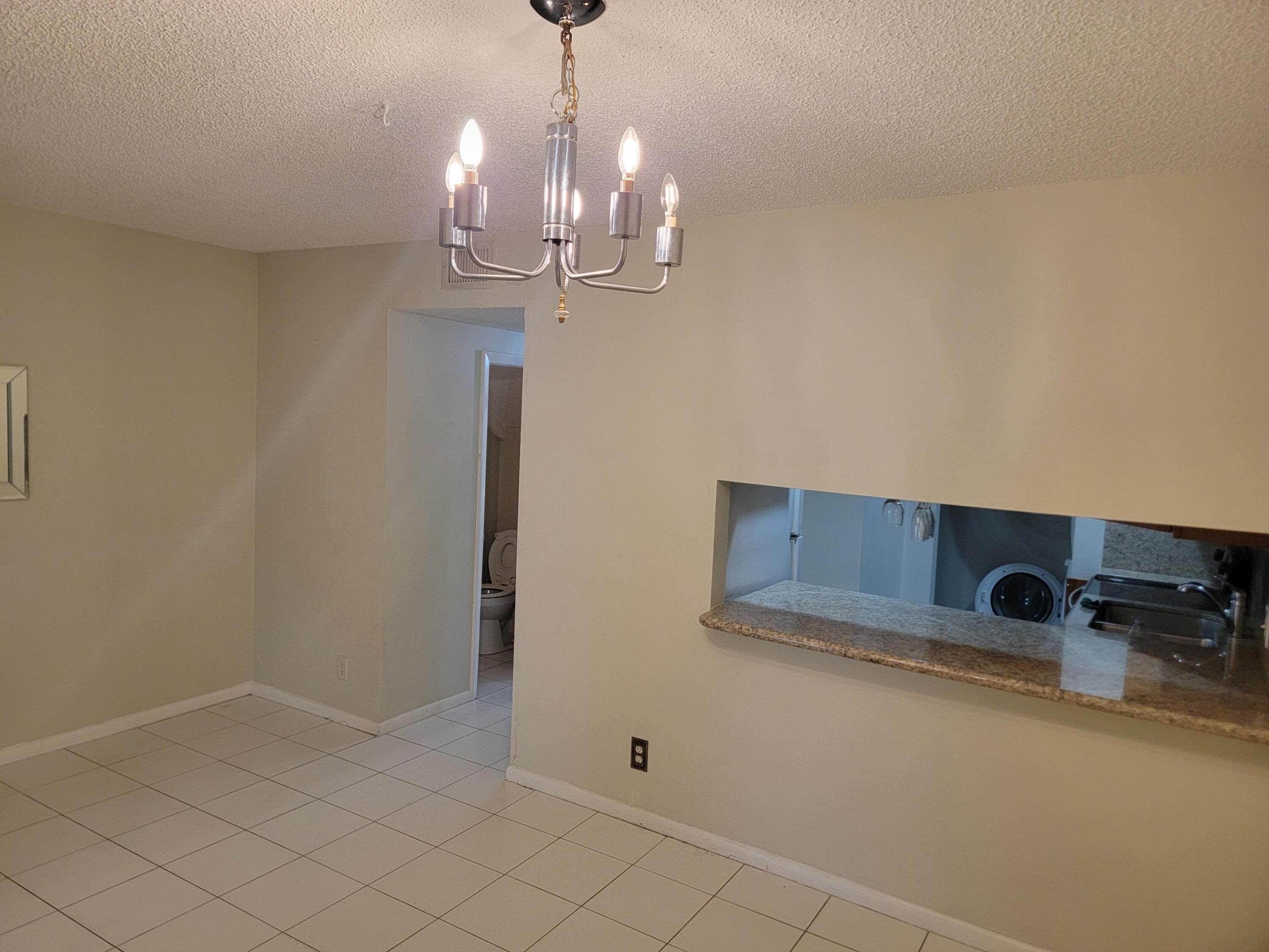 VISTA GARDENS I CONDO - Residential Lease