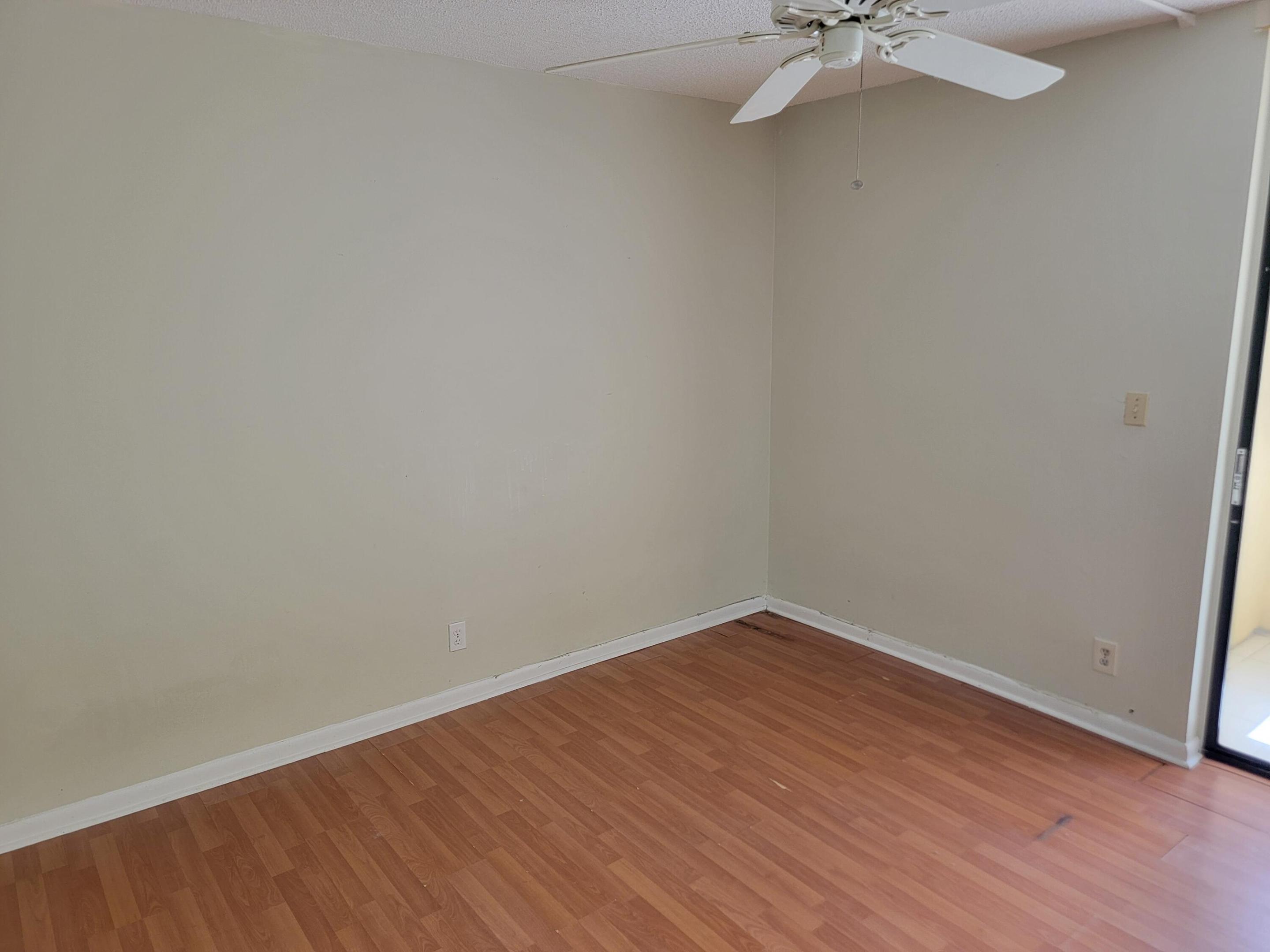 VISTA GARDENS I CONDO - Residential Lease