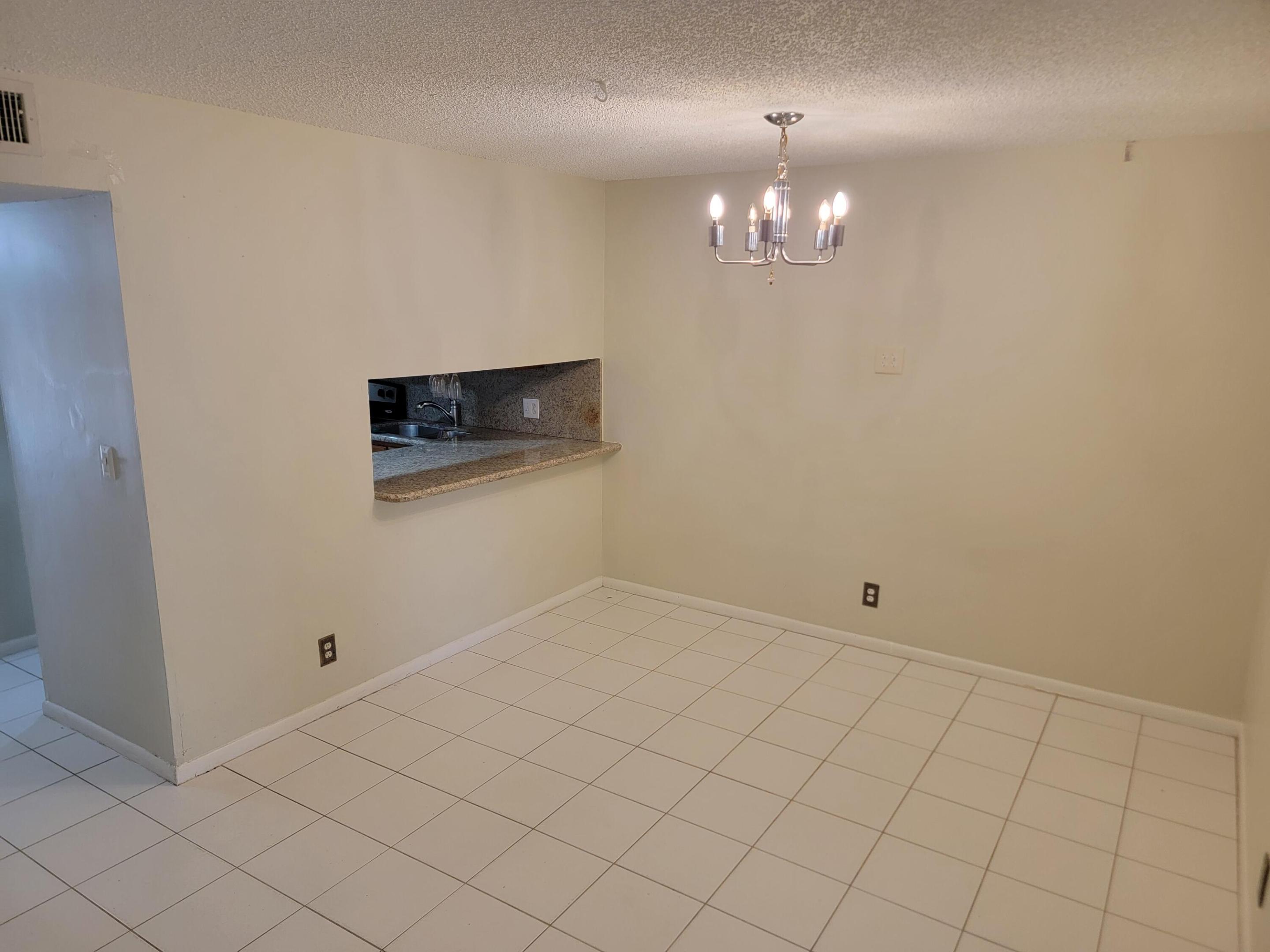 VISTA GARDENS I CONDO - Residential Lease