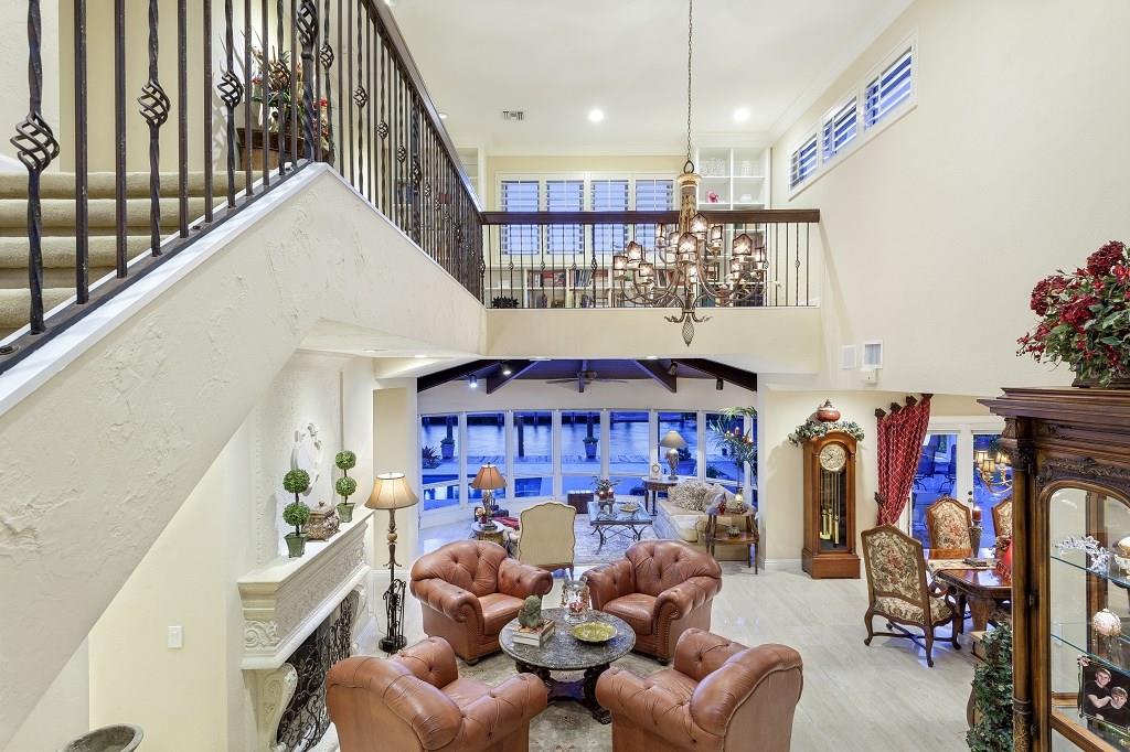 Las Olas Isles - Residential