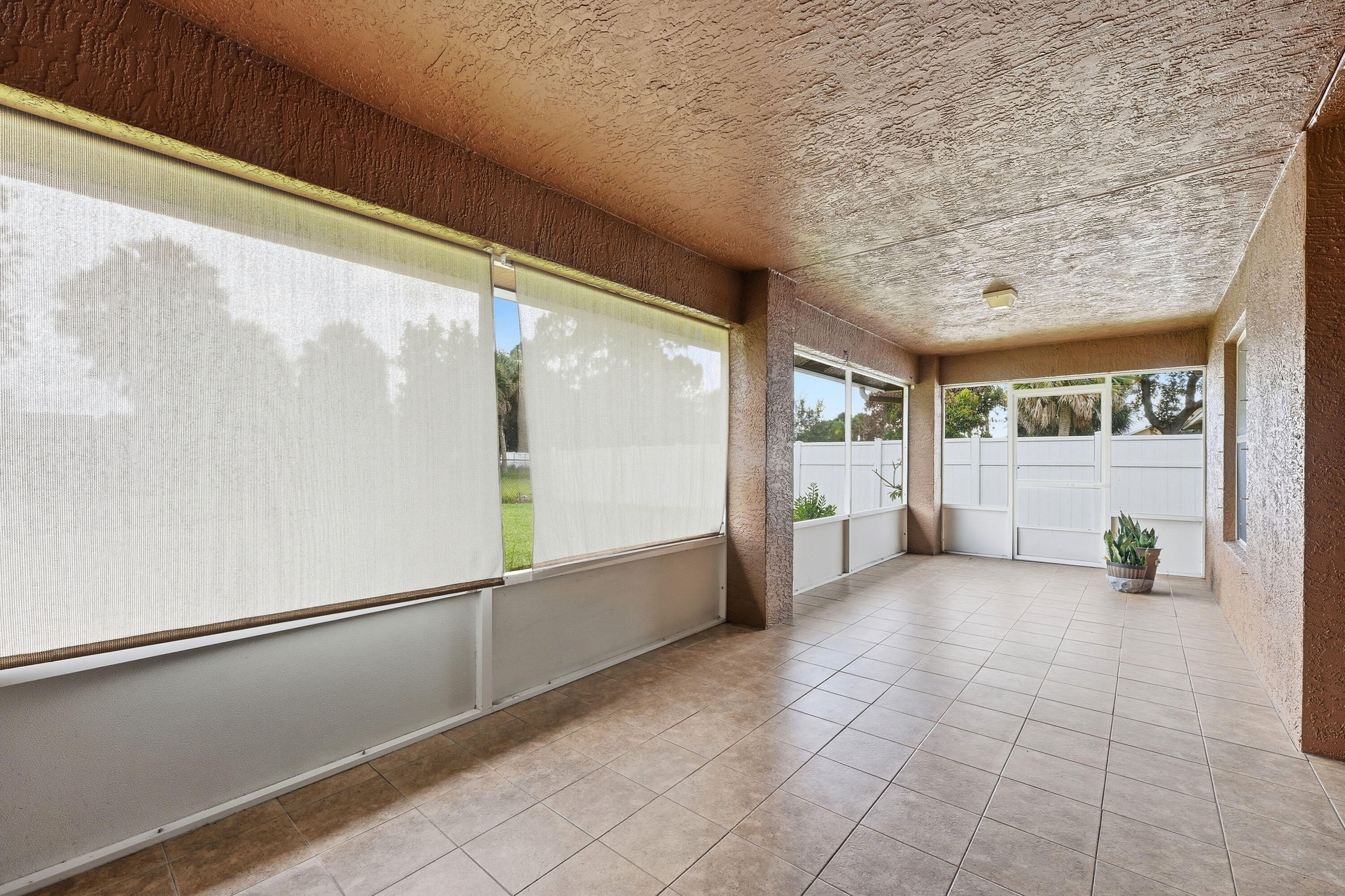 PORT ST LUCIE SECTION 8 - Residential