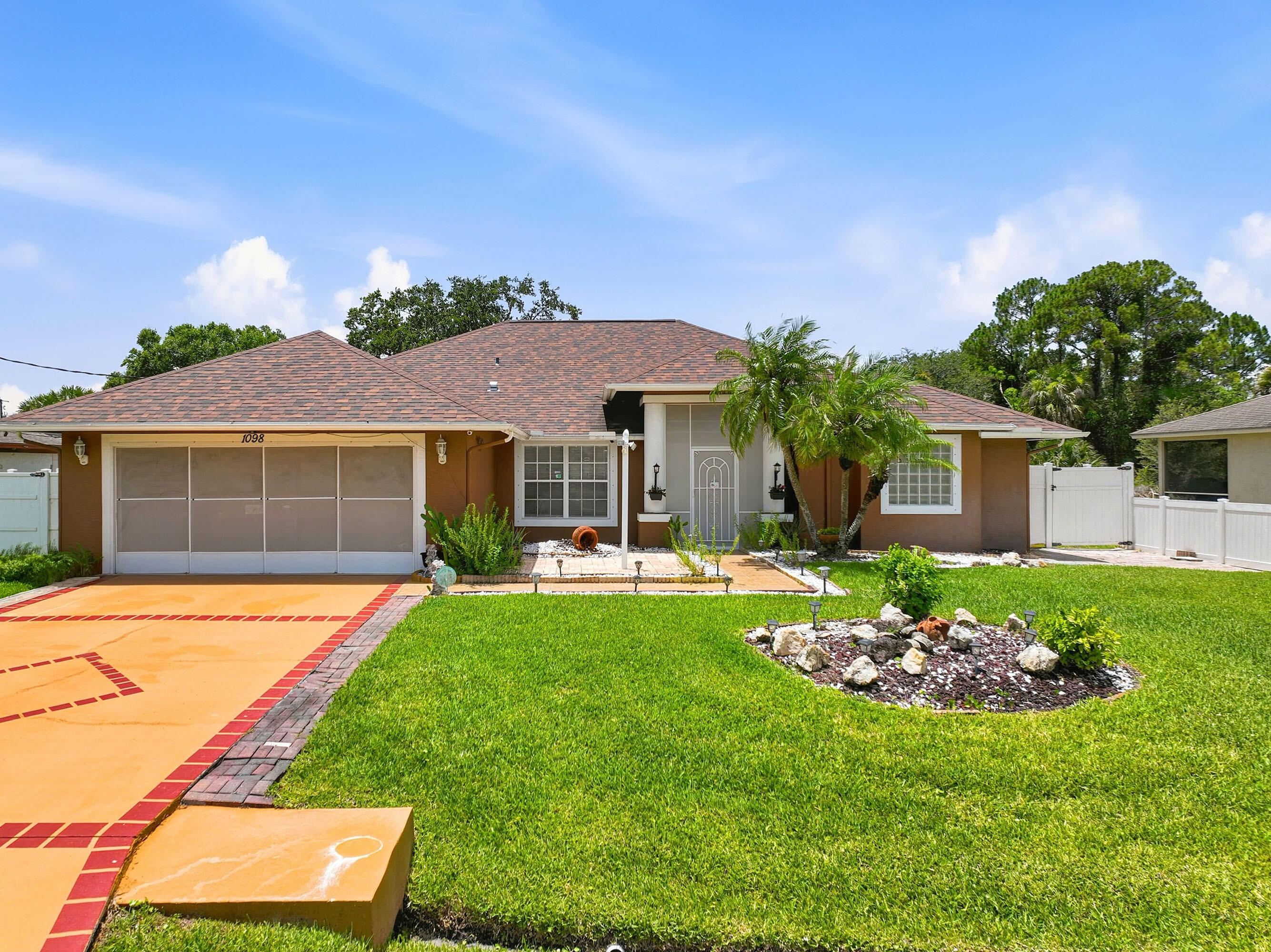 PORT ST LUCIE SECTION 8 - Residential