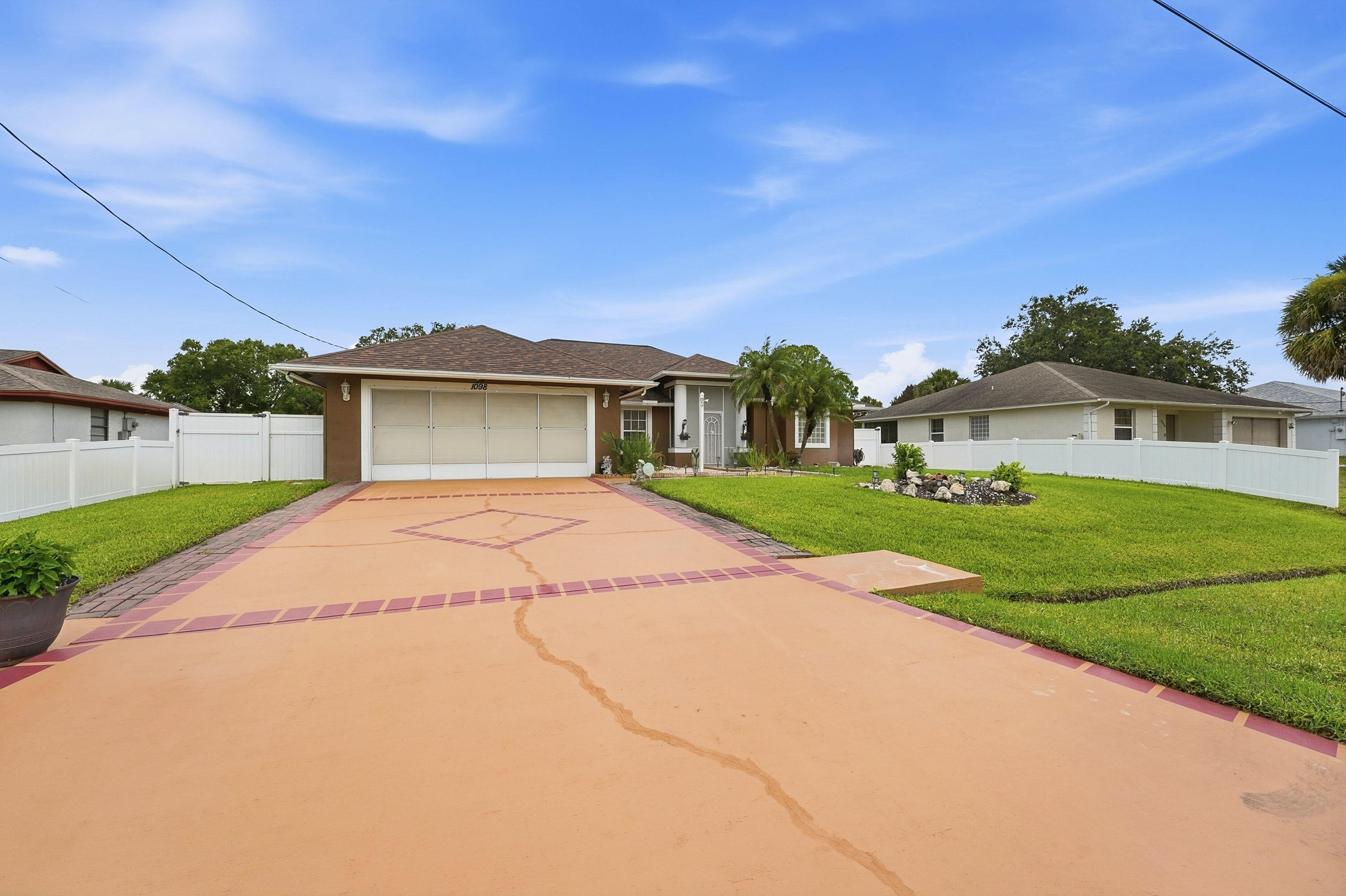 PORT ST LUCIE SECTION 8 - Residential