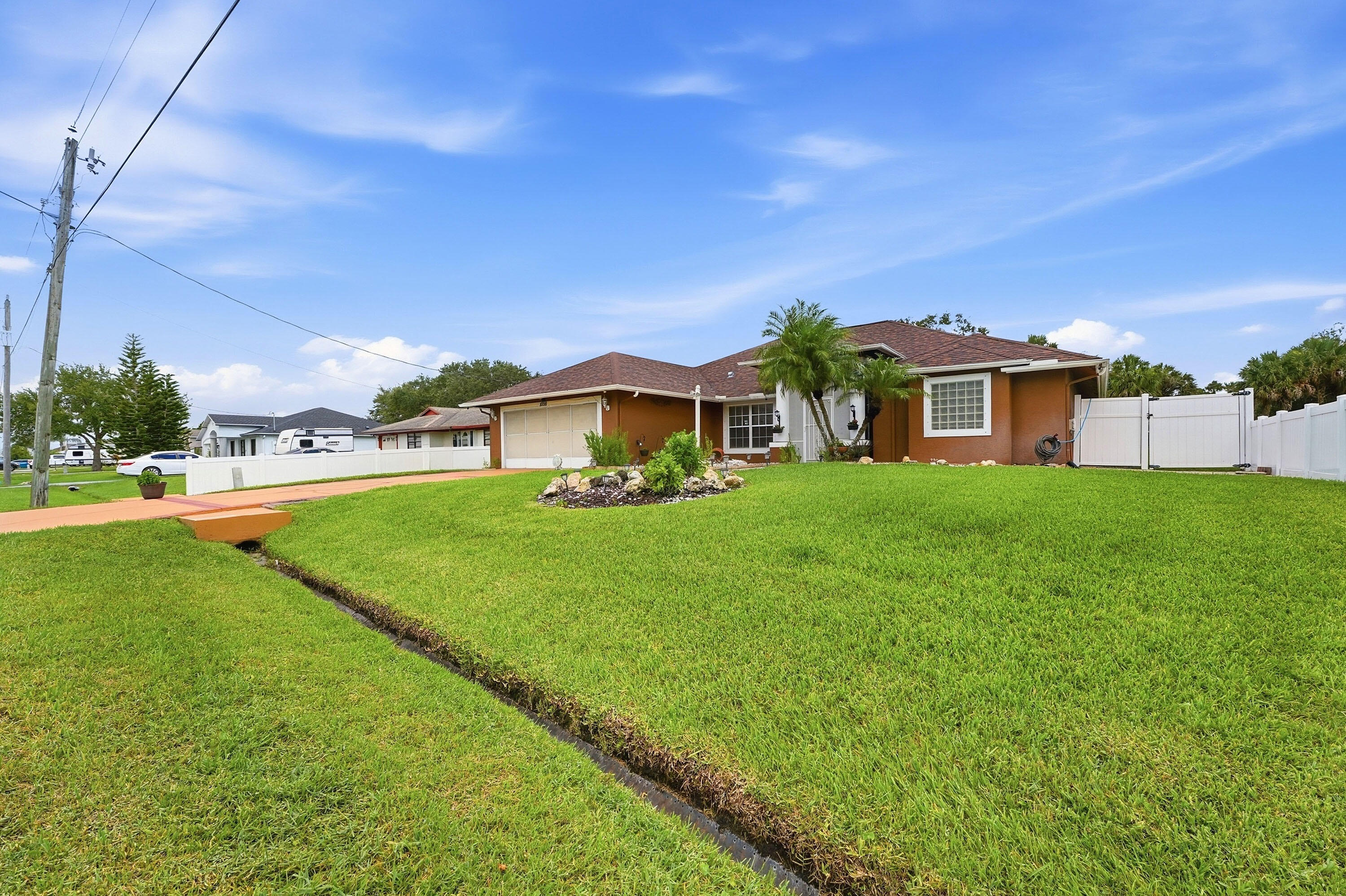 PORT ST LUCIE SECTION 8 - Residential