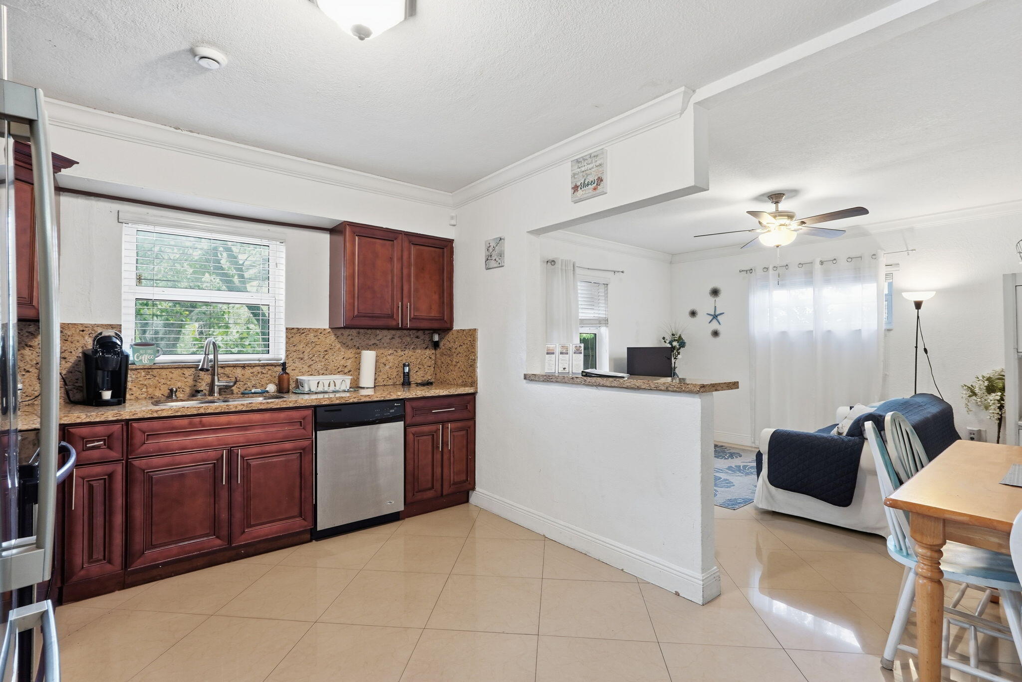 NORTH HOLLYWOOD - Residential Income