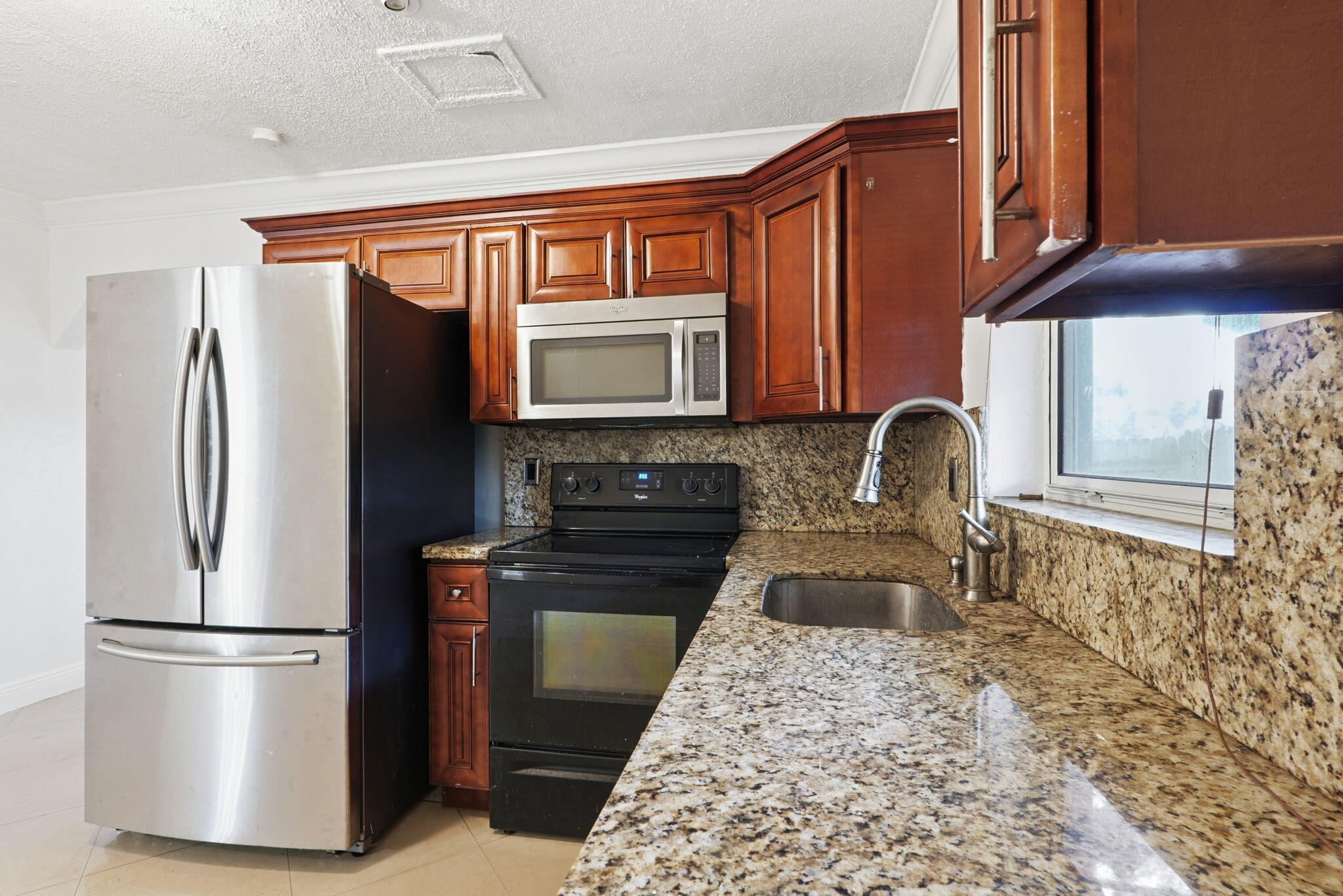NORTH HOLLYWOOD - Residential Income
