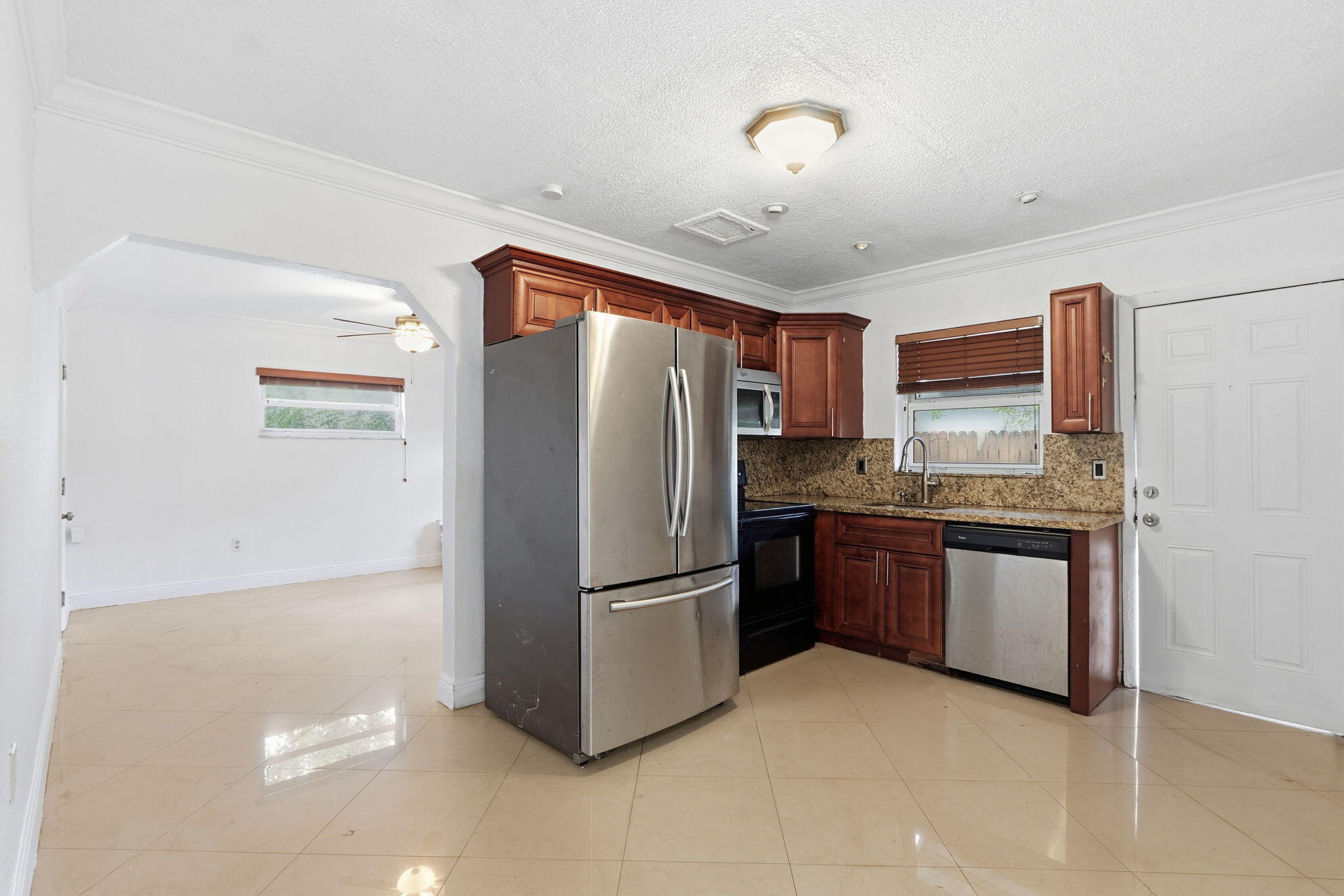 NORTH HOLLYWOOD - Residential Income